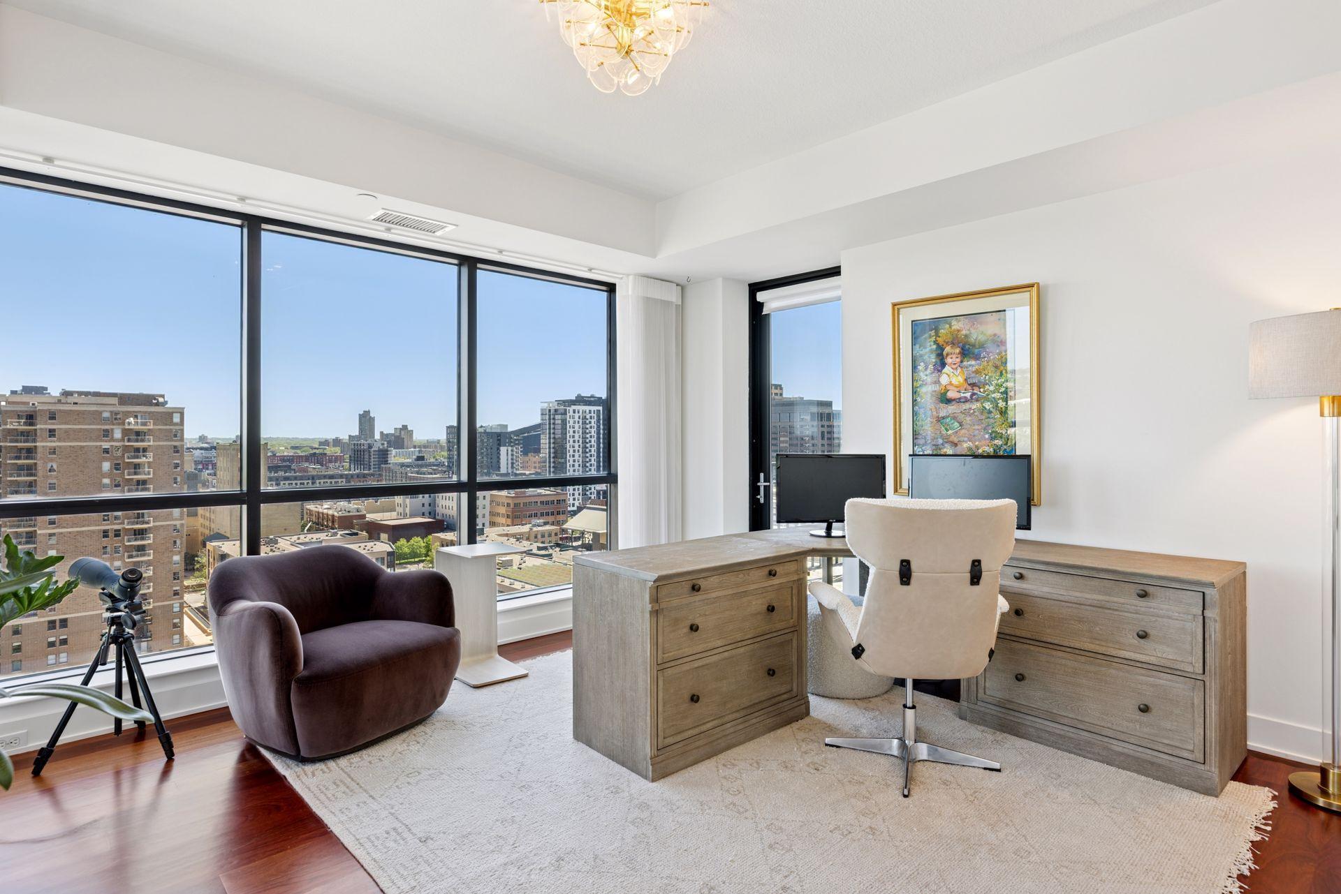 100 3rd Avenue S Unit: 1401