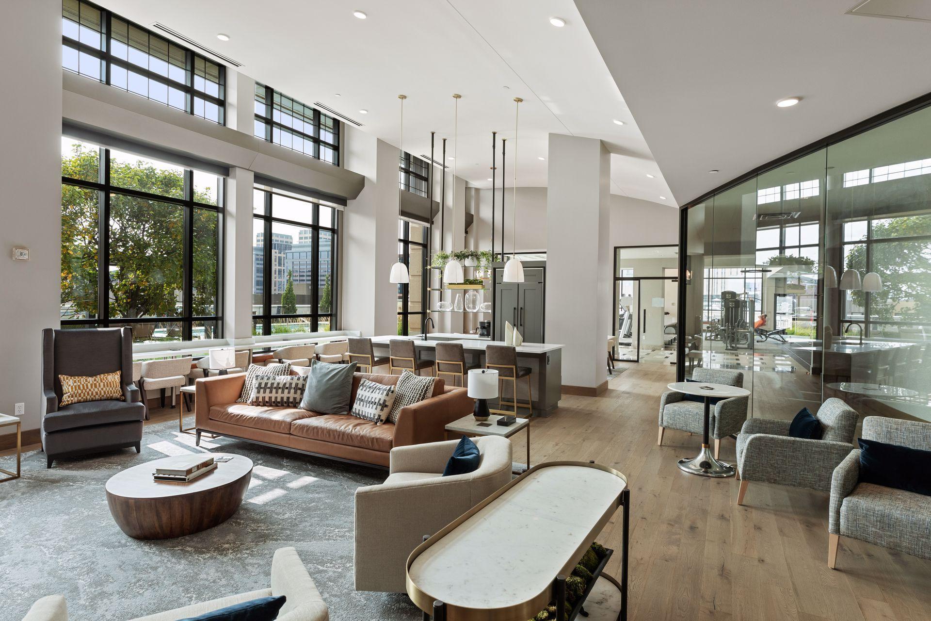 100 3rd Avenue S Unit: 1401