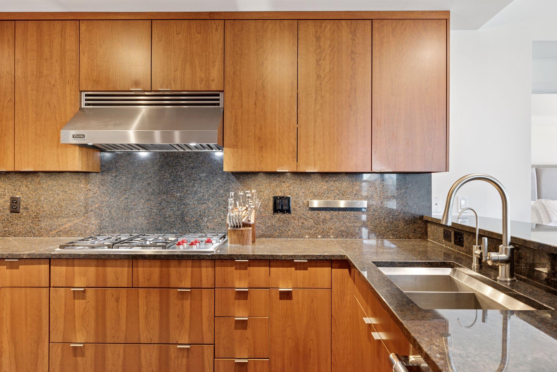 100 3rd Avenue S Unit: 1401