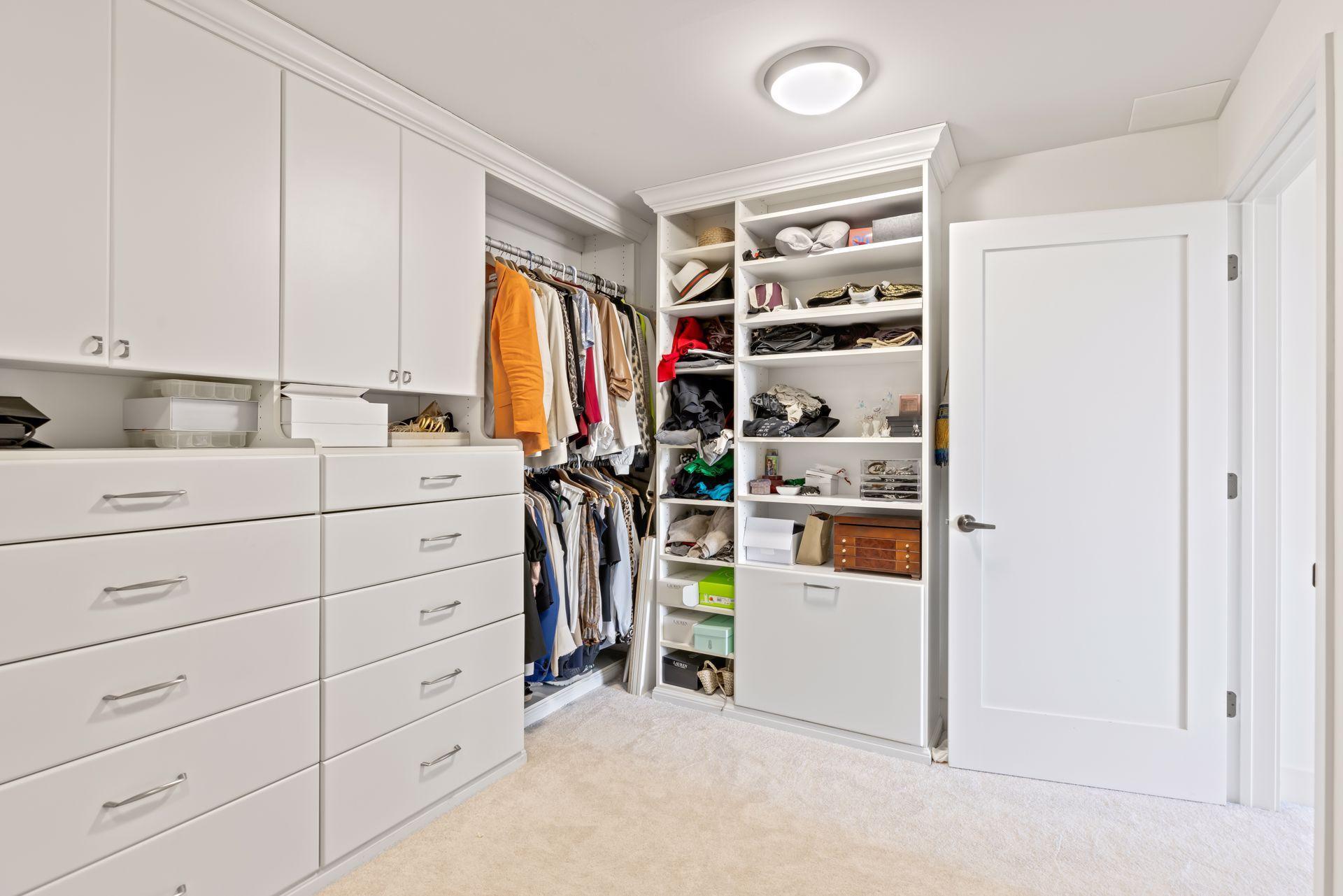 100 3rd Avenue S Unit: 1401