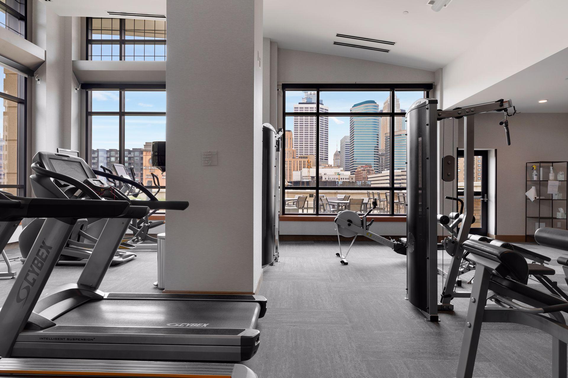 100 3rd Avenue S Unit: 1401