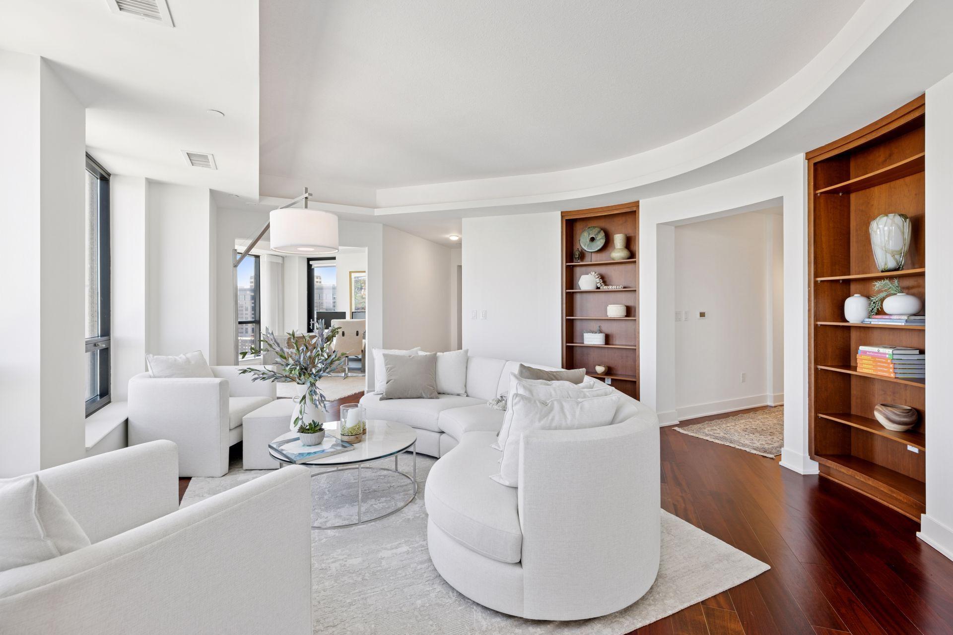 100 3rd Avenue S Unit: 1401