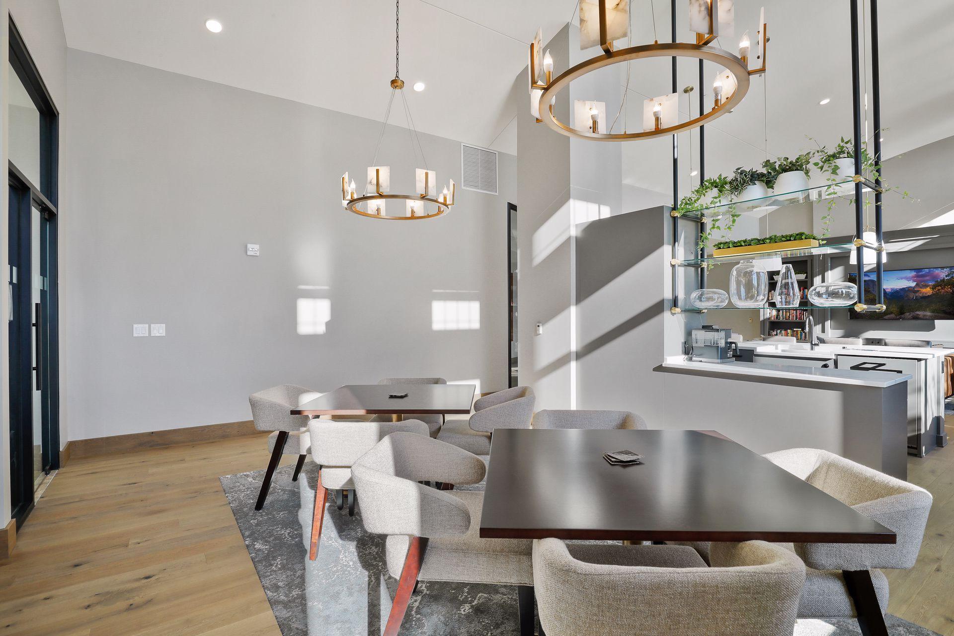 100 3rd Avenue S Unit: 1401