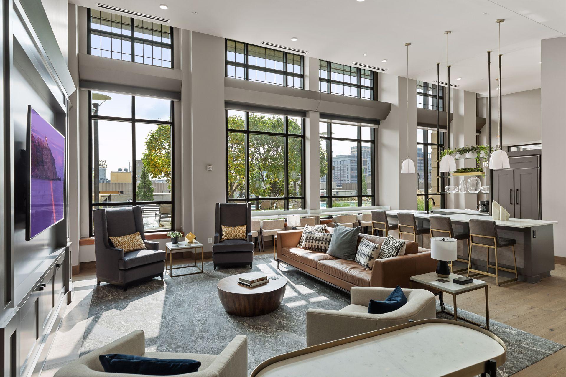 100 3rd Avenue S Unit: 1401