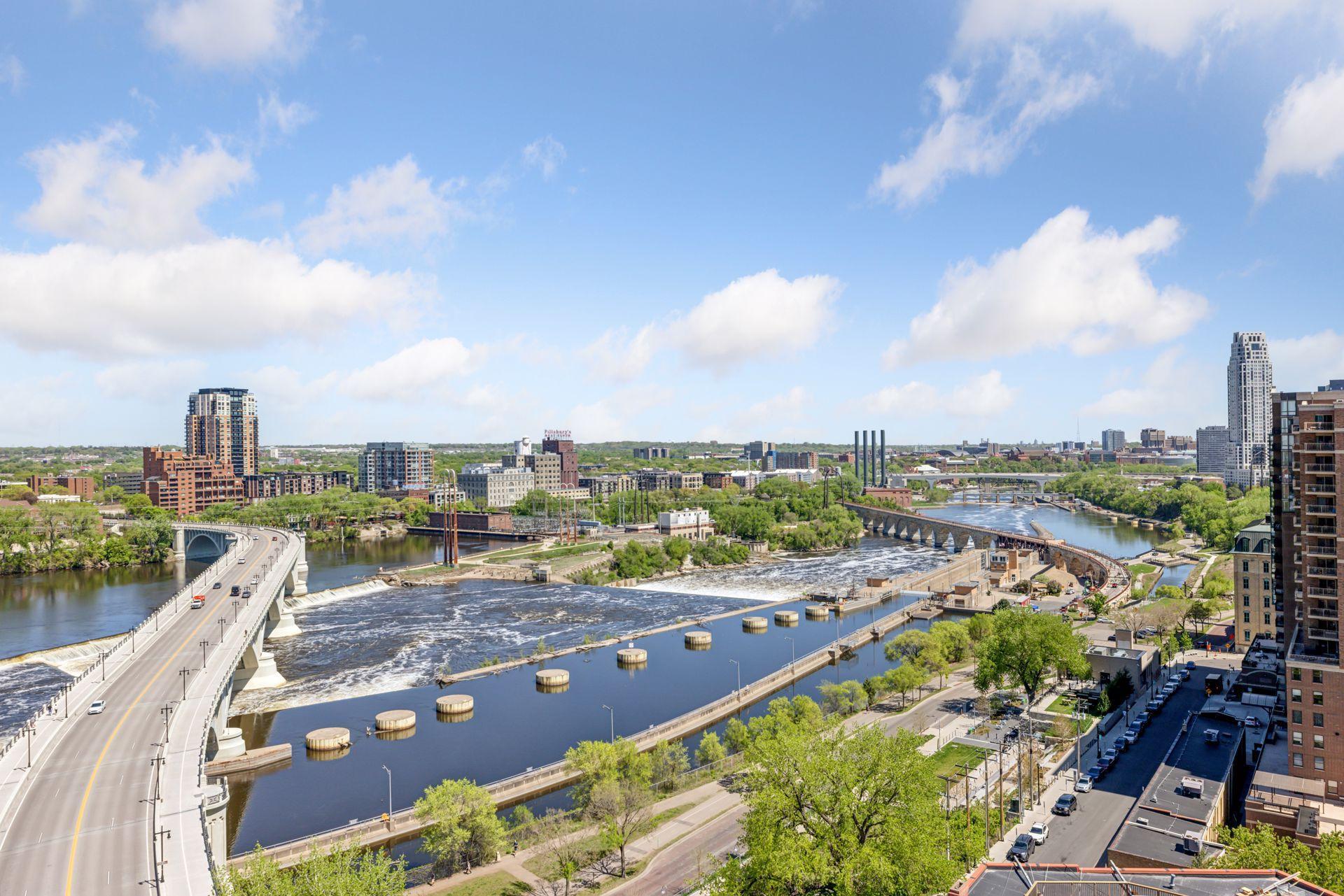 100 3rd Avenue S Unit: 1401