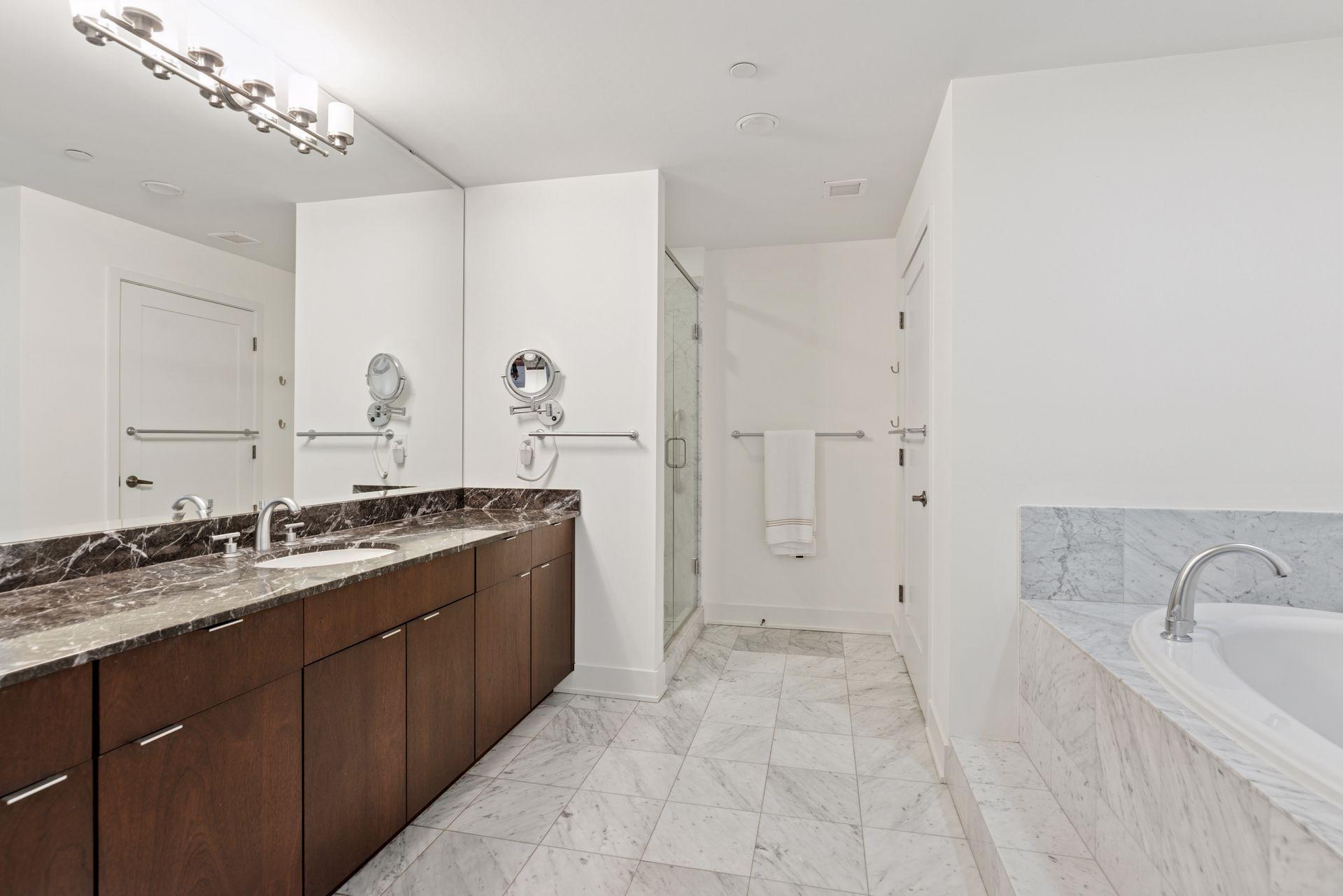 100 3rd Avenue S Unit: 1401