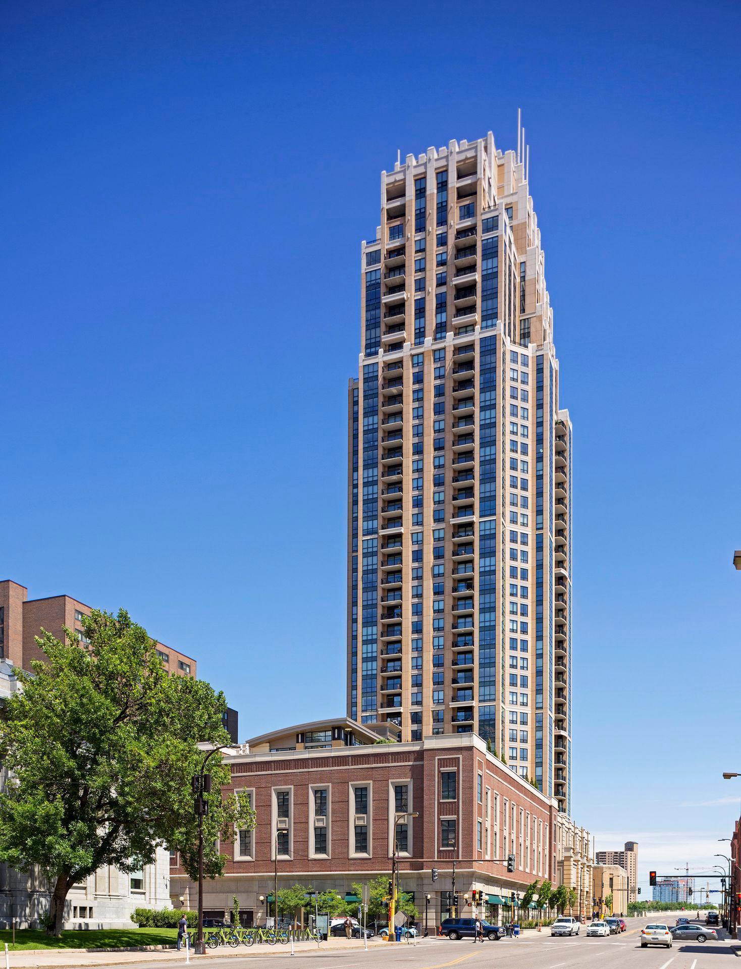 100 3rd Avenue S Unit: 1401