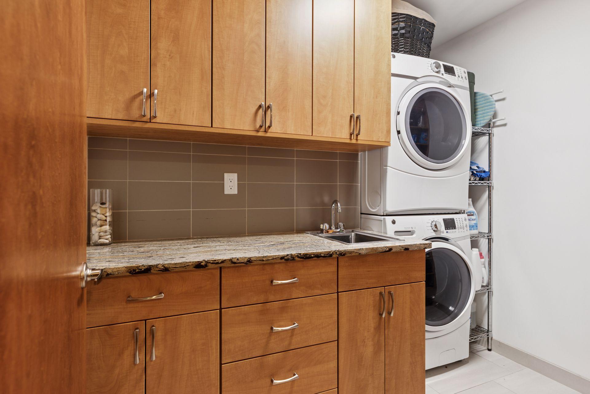 1240 S 2nd Street Unit: 1121