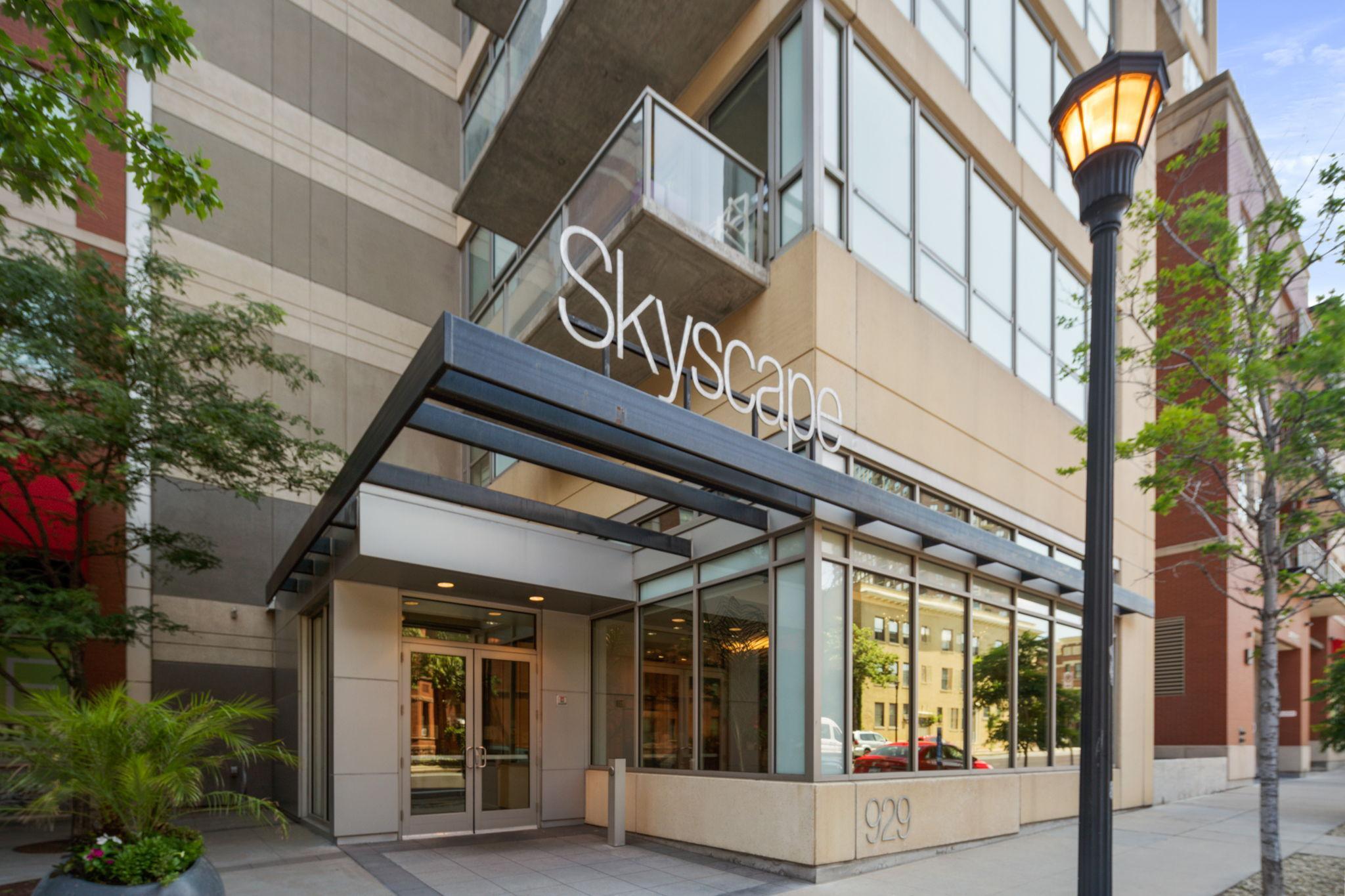 929 Portland Avenue Unit: 912