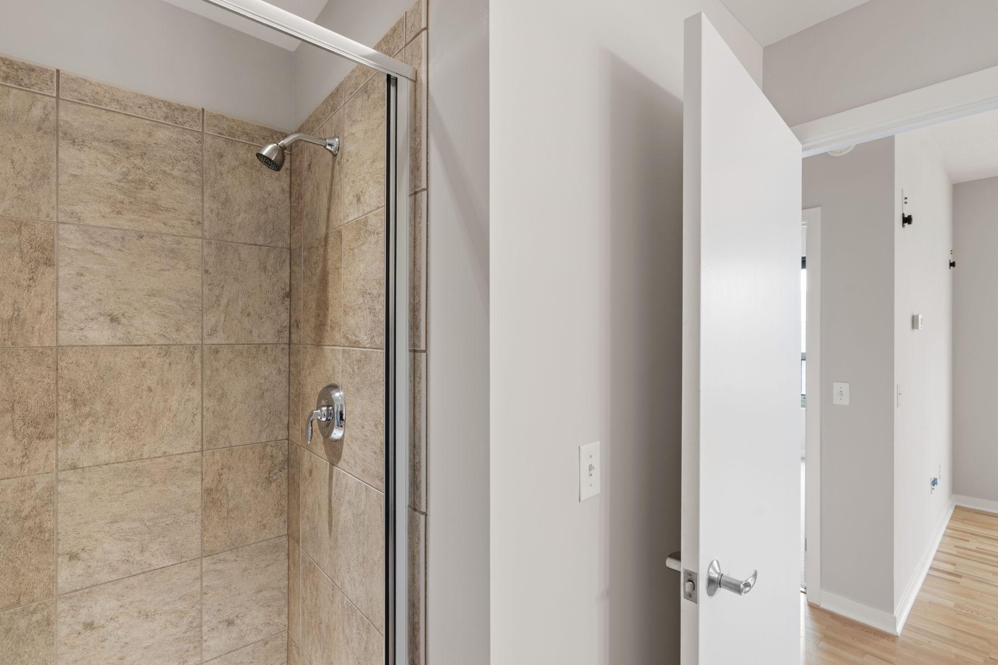 929 Portland Avenue Unit: 912