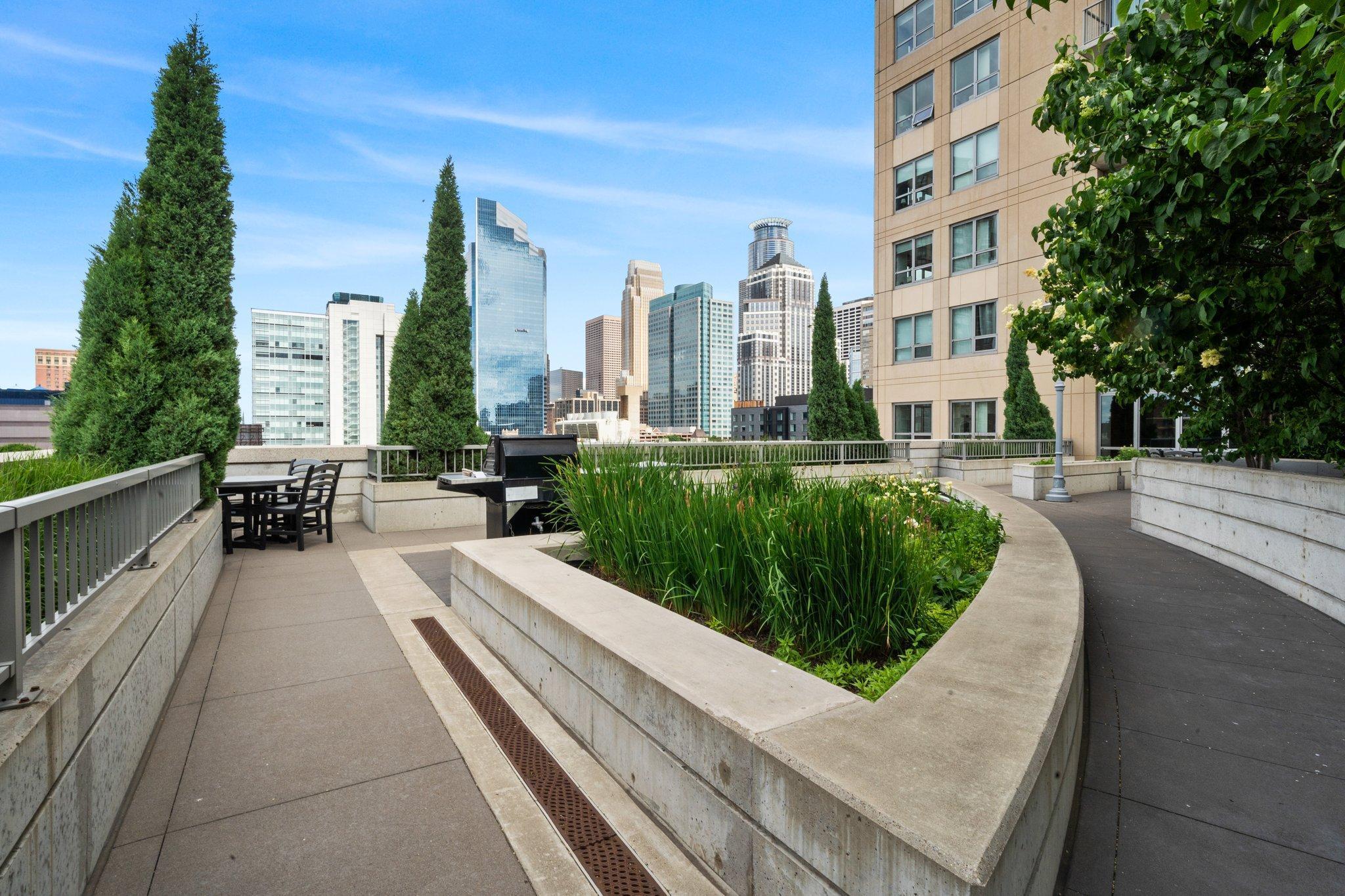 929 Portland Avenue Unit: 912