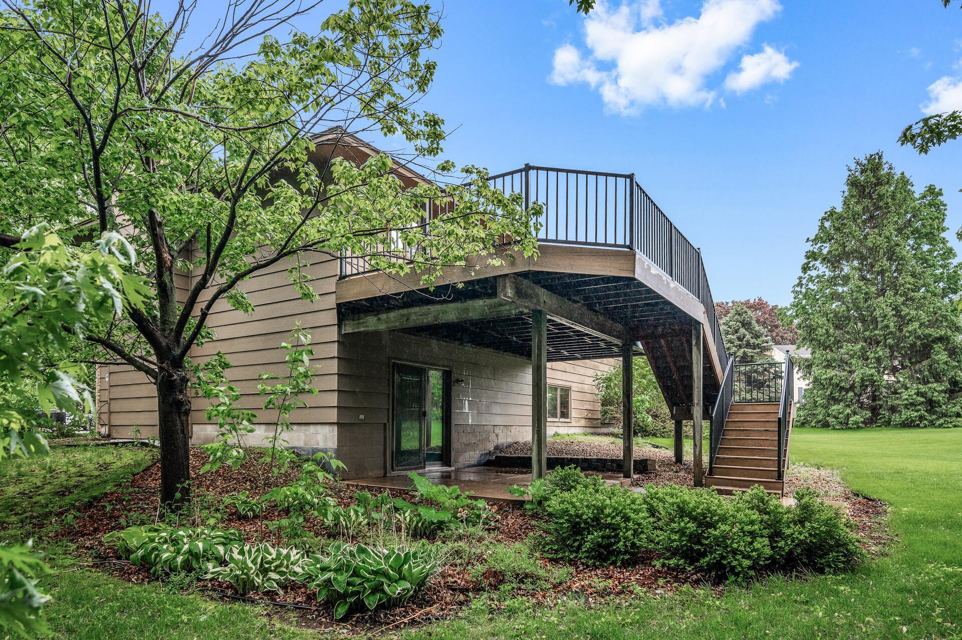 3185 Kimberly Lane N