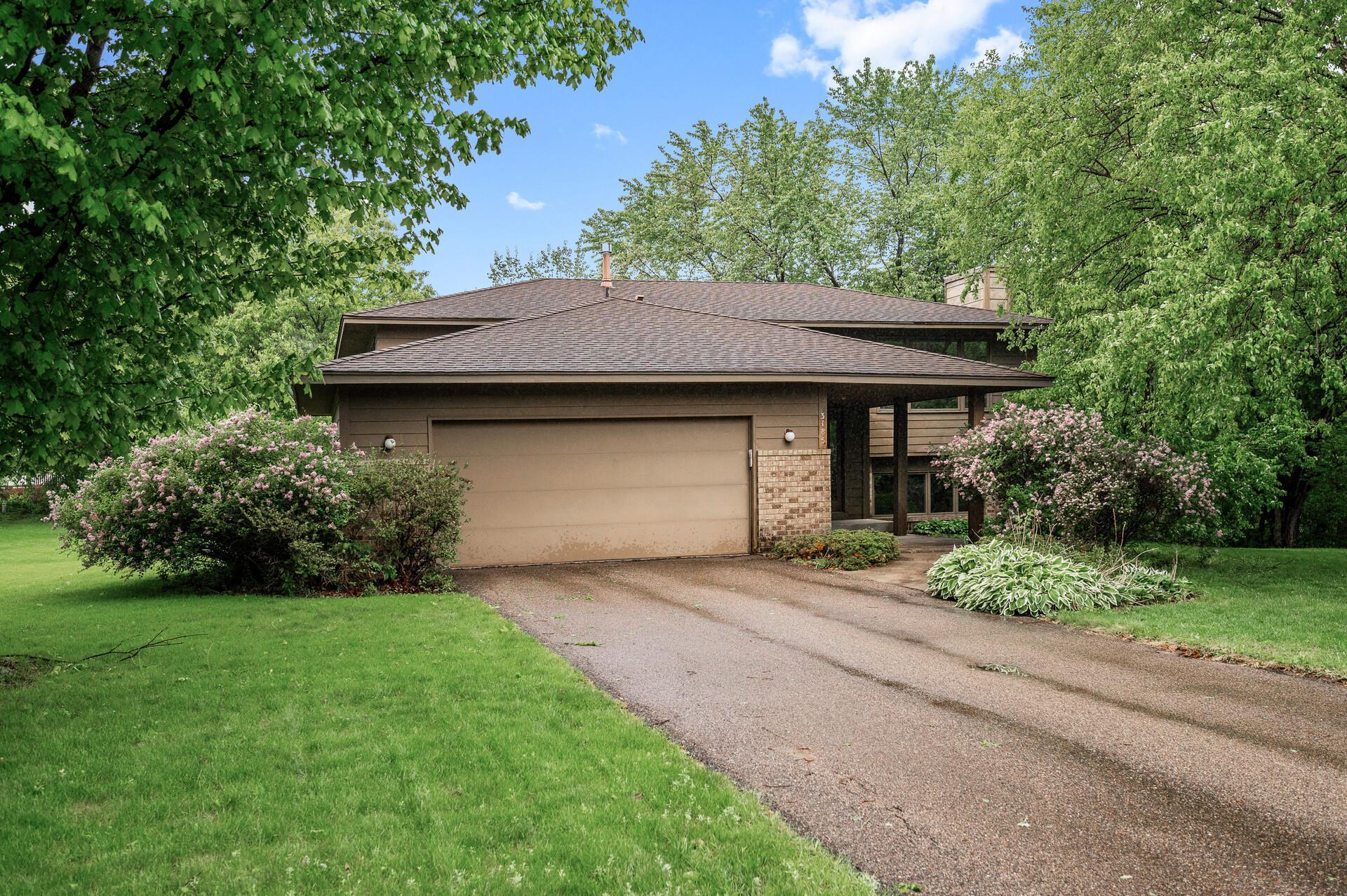 3185 Kimberly Lane N