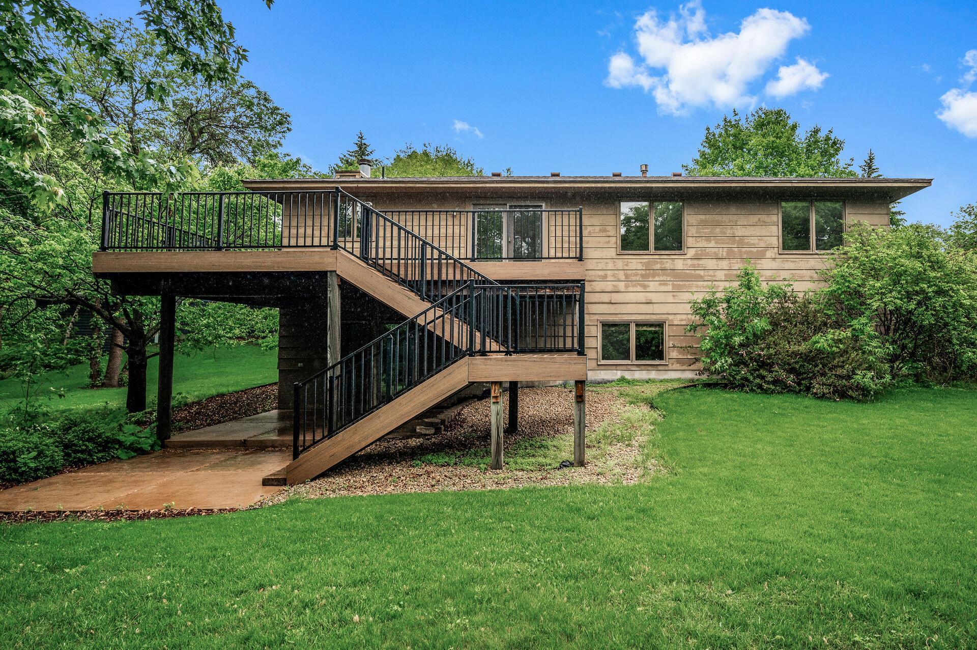 3185 Kimberly Lane N