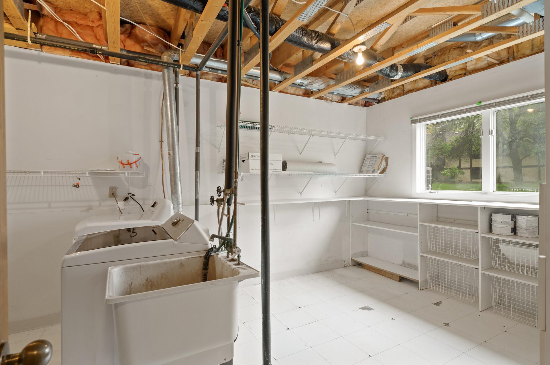 3185 Kimberly Lane N