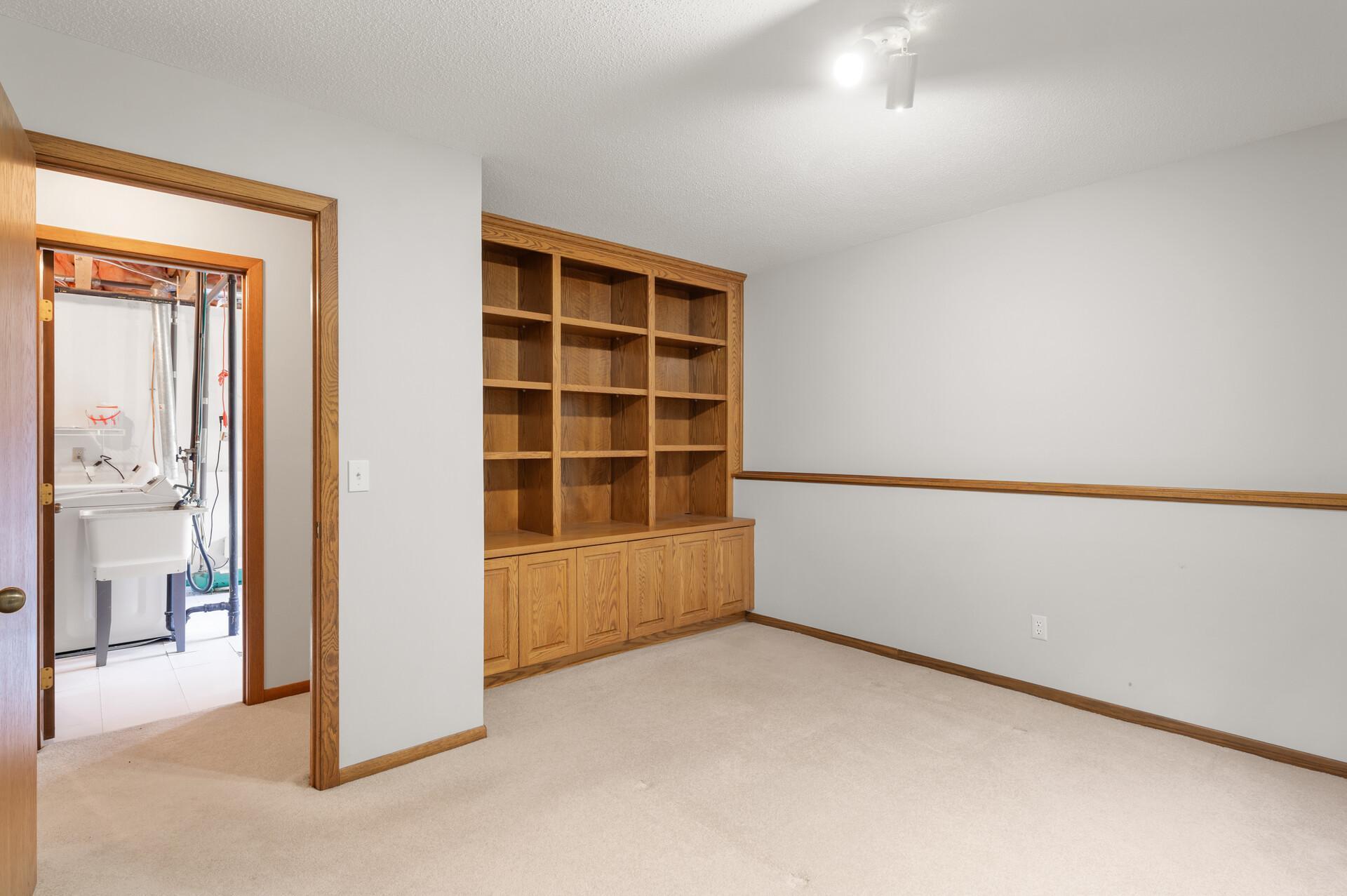 3185 Kimberly Lane N