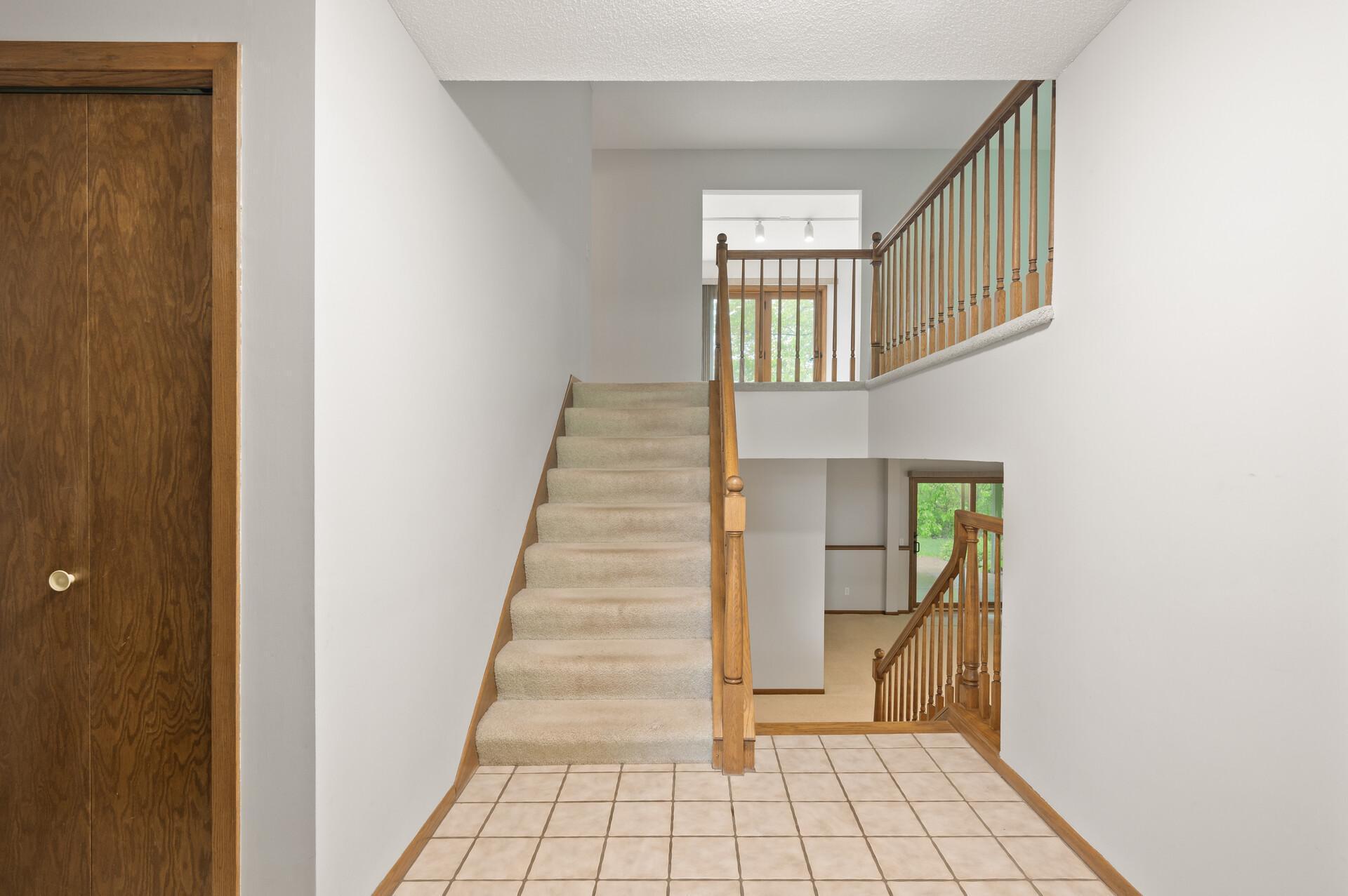 3185 Kimberly Lane N