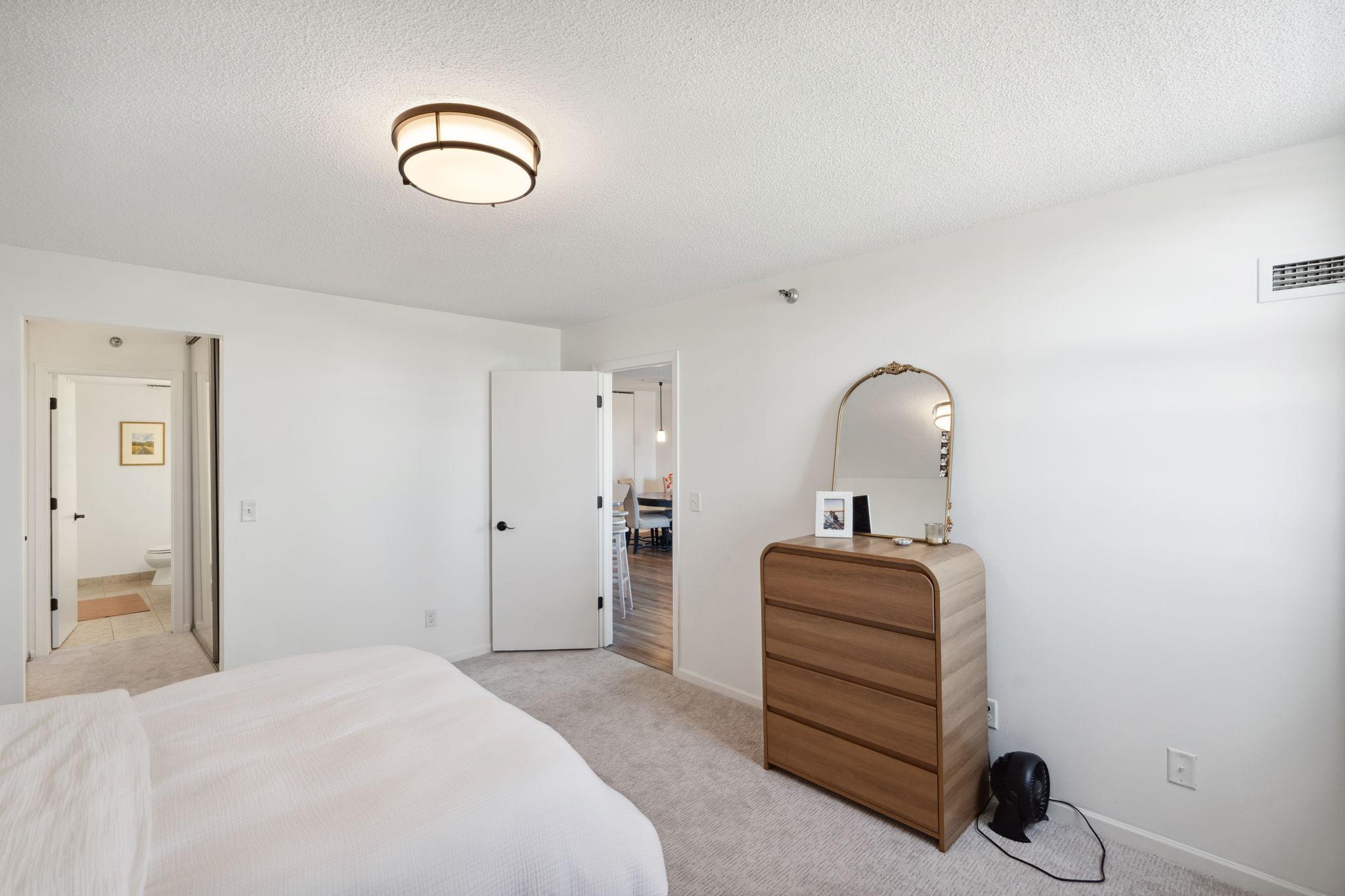 401 S 1st Street Unit: 922