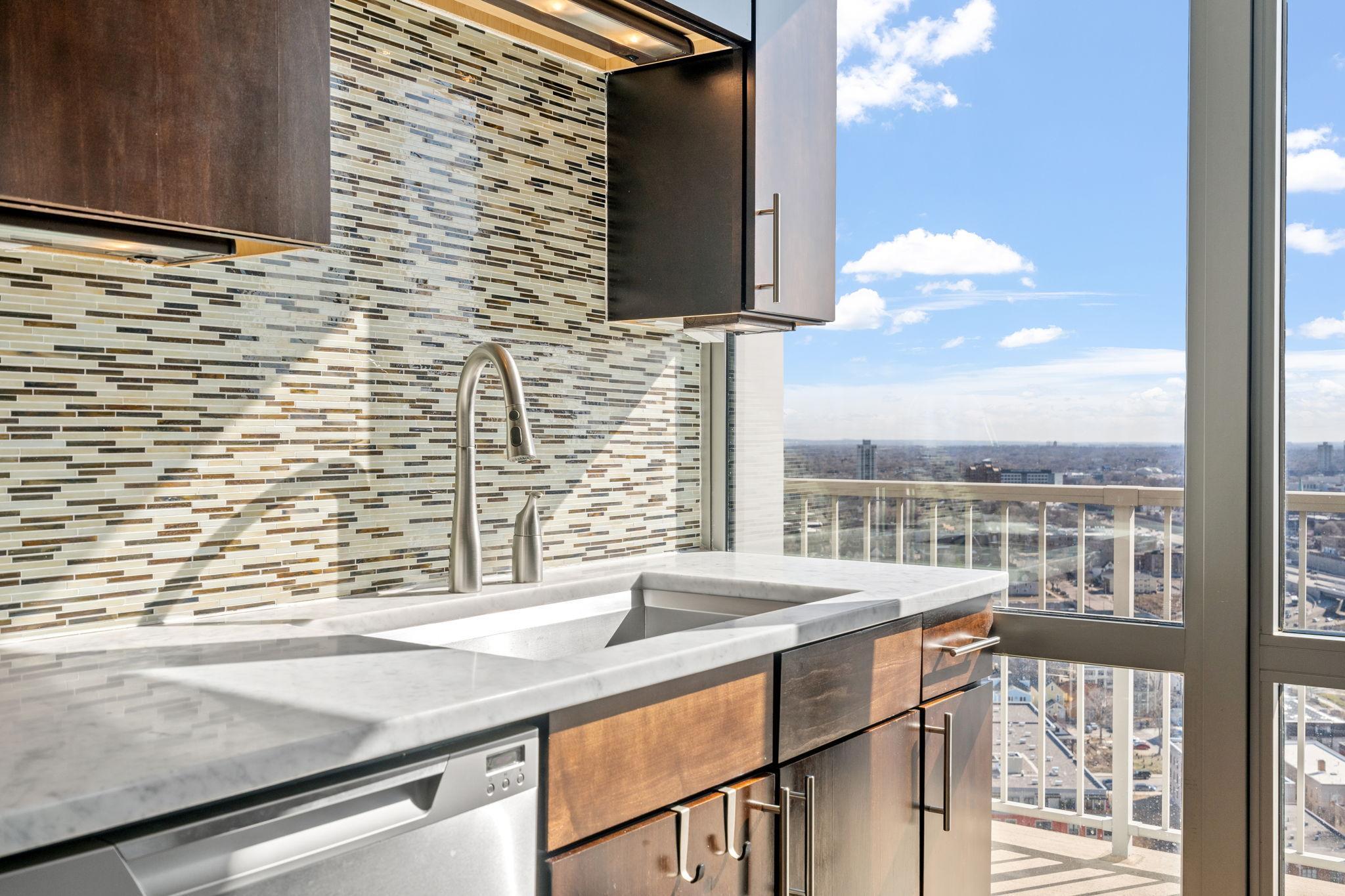 929 Portland Avenue S Unit: 2605