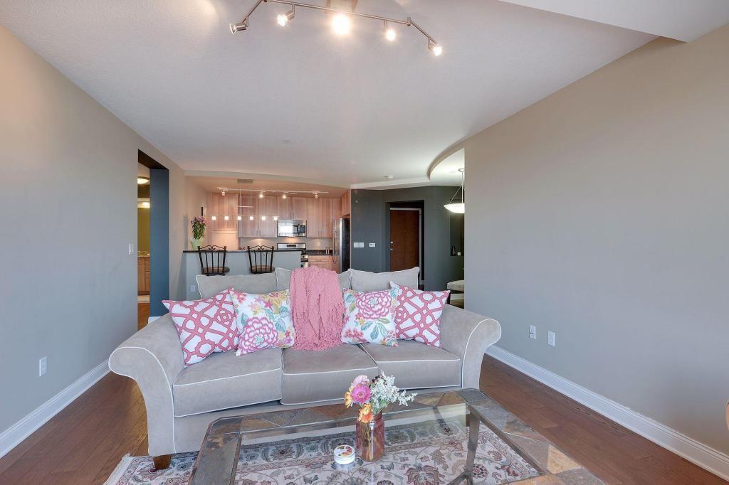 100 3rd Avenue S Unit: 3001