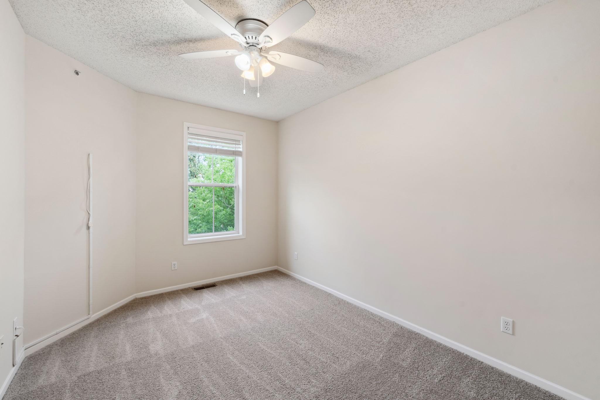 5900 Oxford Street Unit: 8