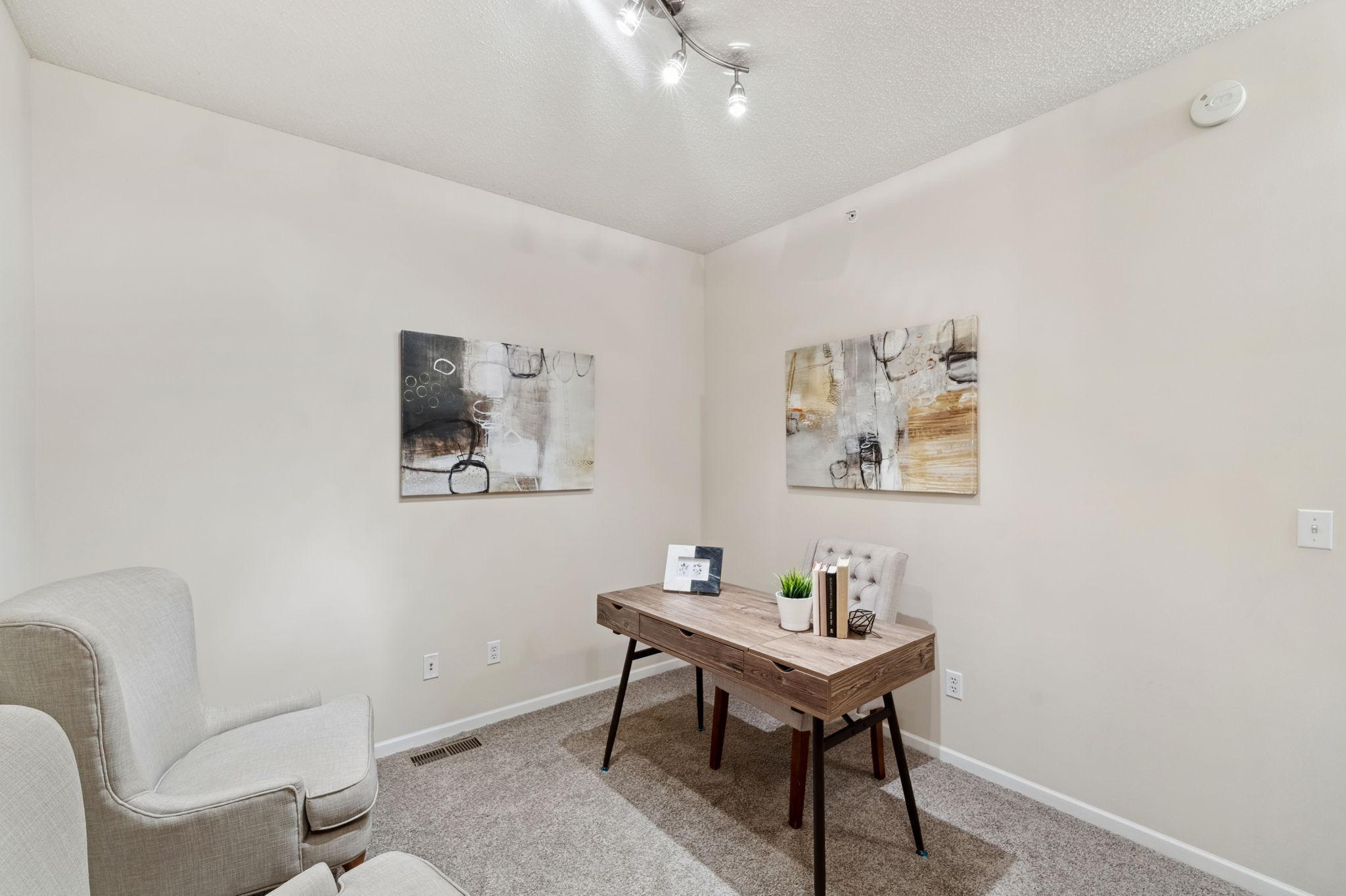 5900 Oxford Street Unit: 8