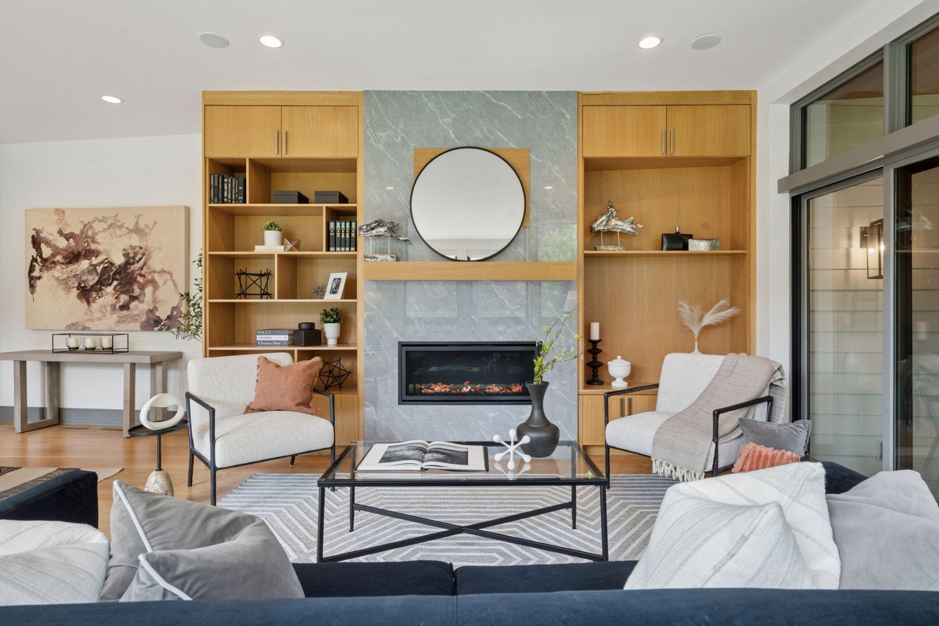 1726 Kenwood Parkway Unit: 100