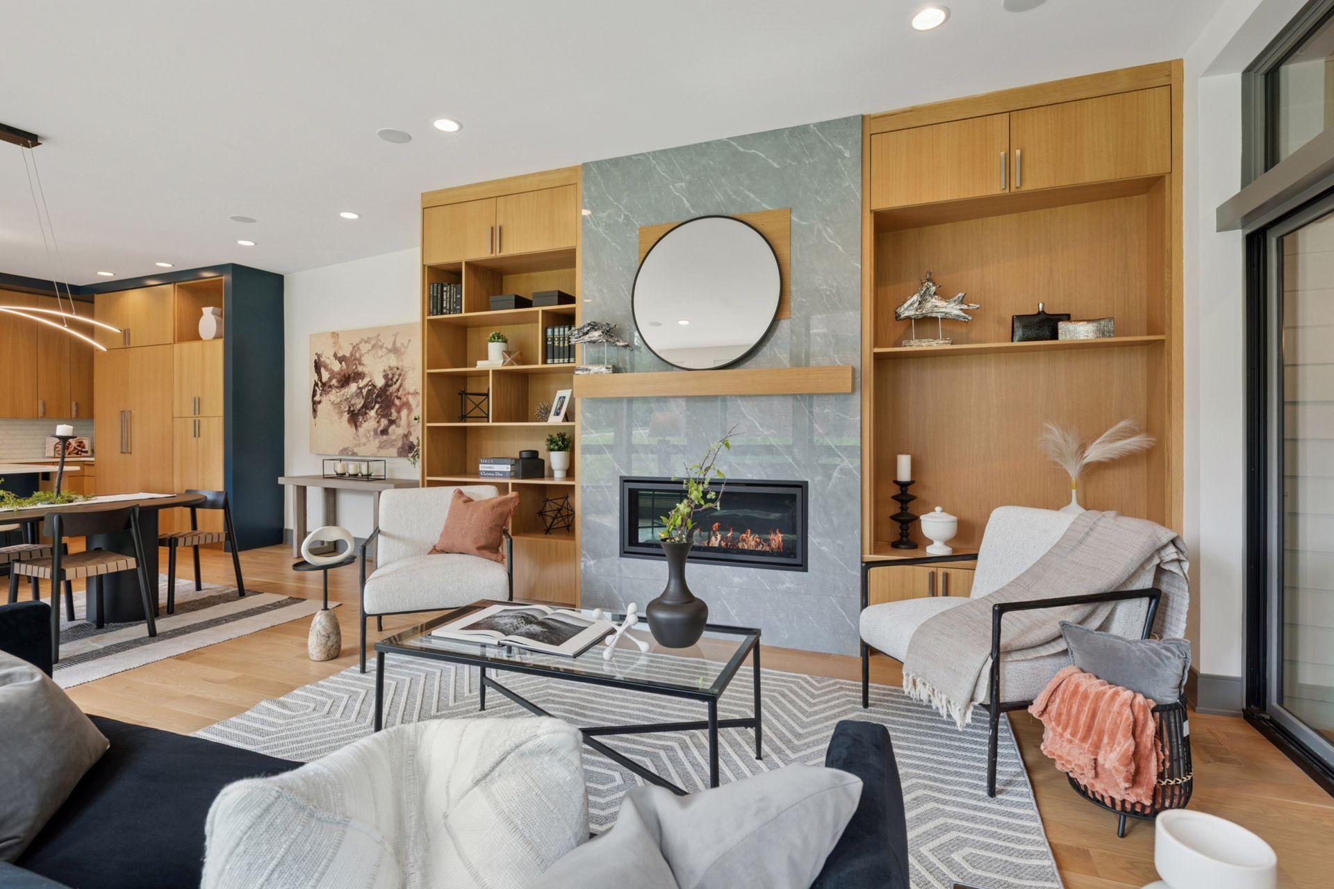 1726 Kenwood Parkway Unit: 100