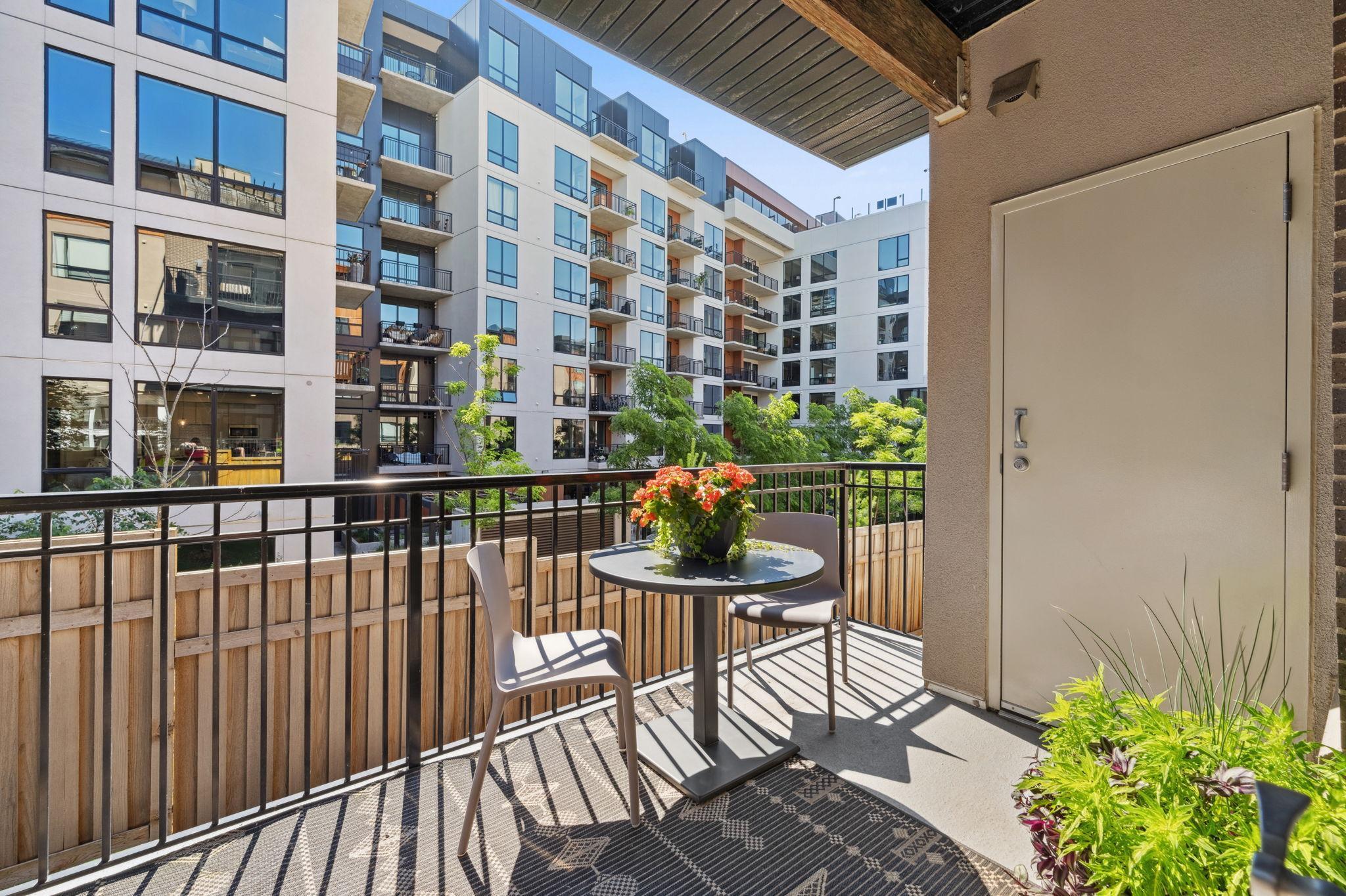 3104 W Lake Street Unit: 211