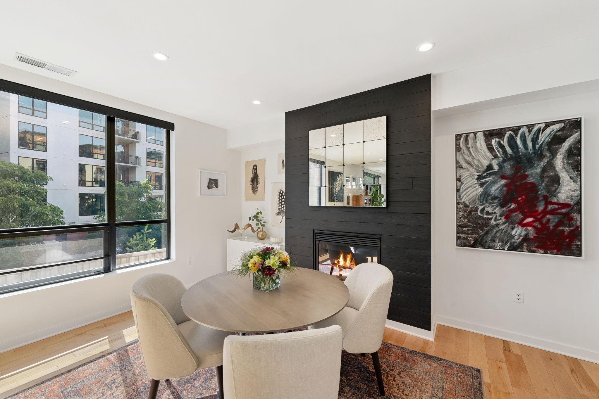 3104 W Lake Street Unit: 211