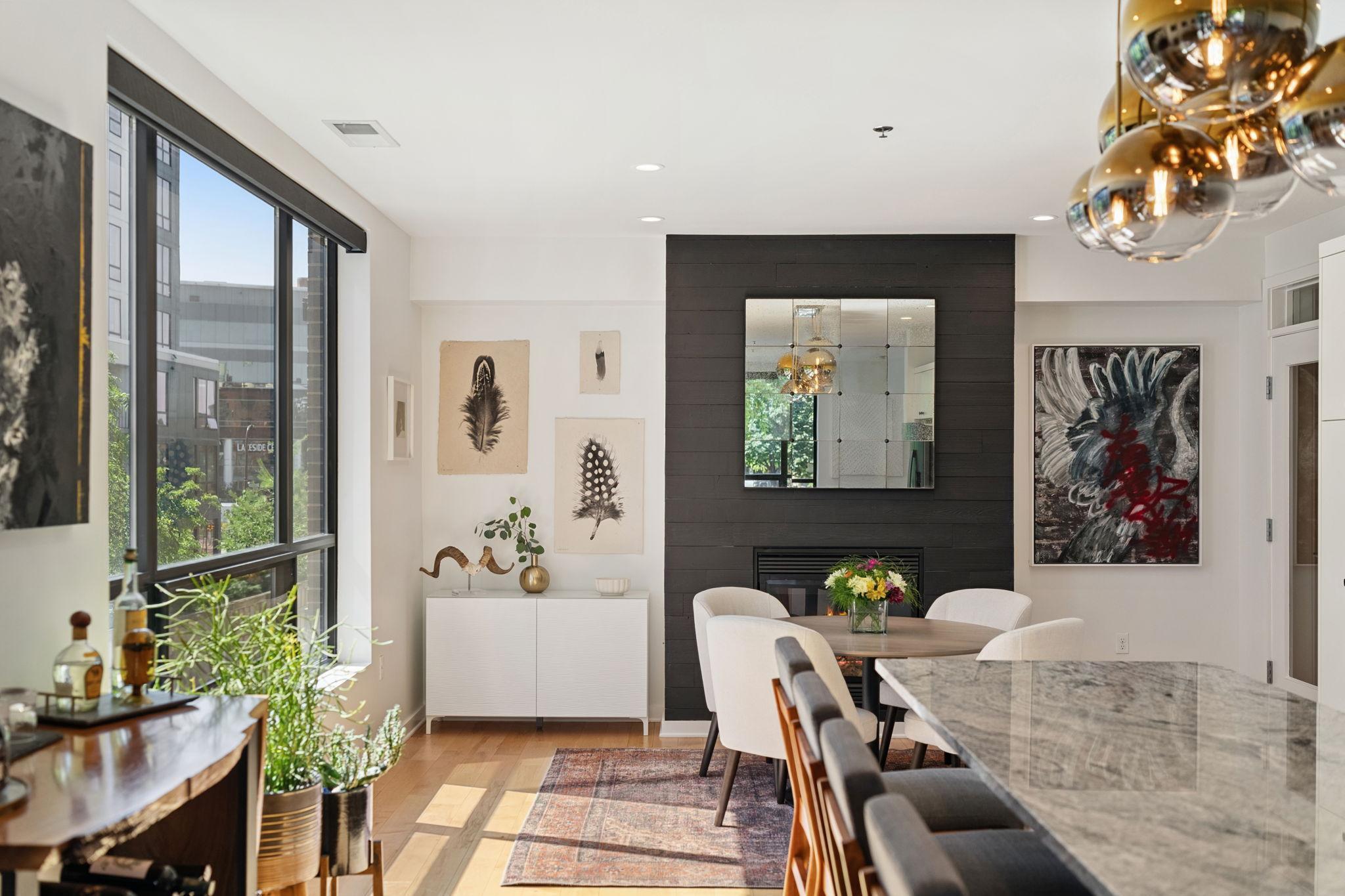 3104 W Lake Street Unit: 211