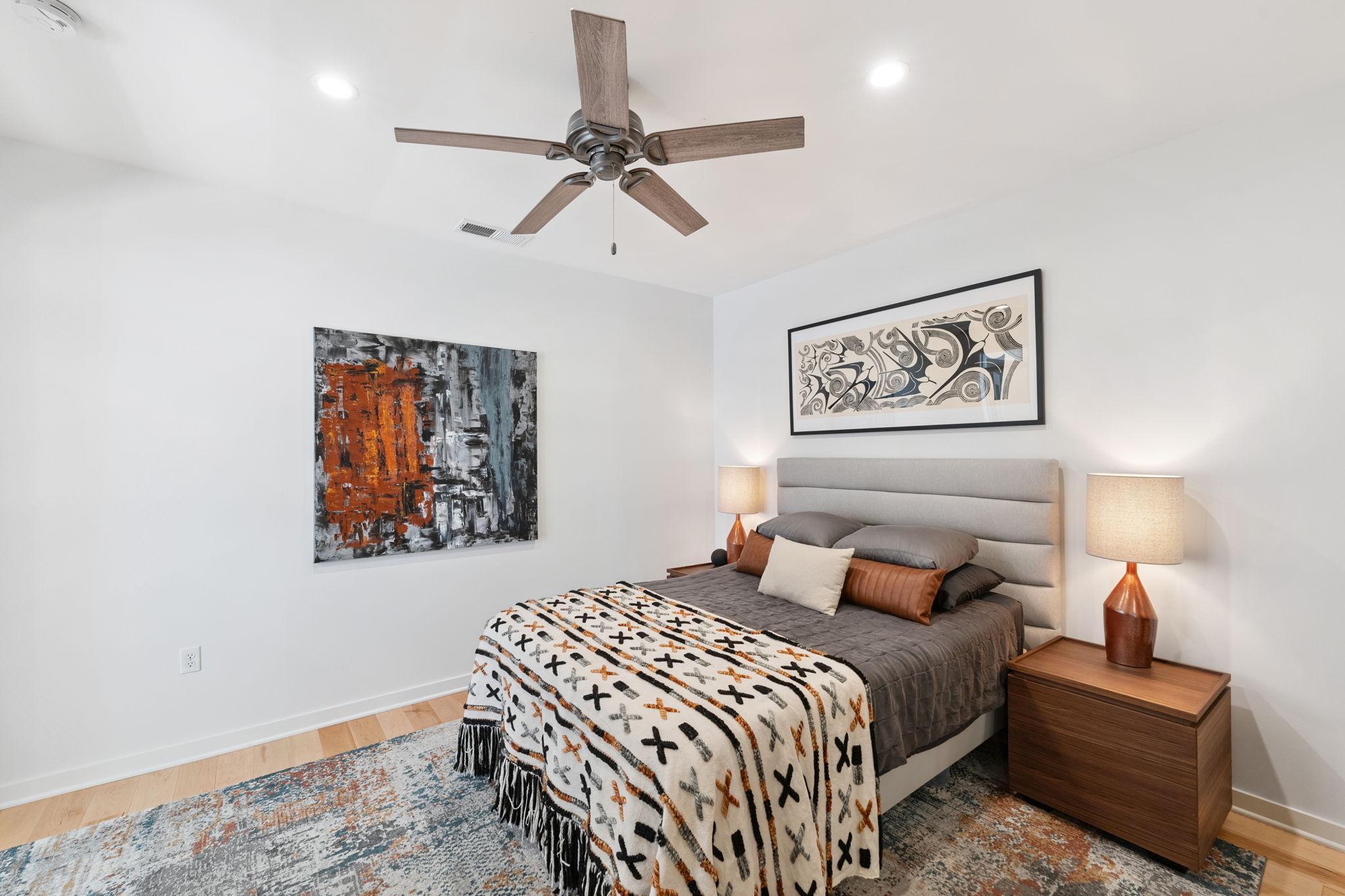 3104 W Lake Street Unit: 211