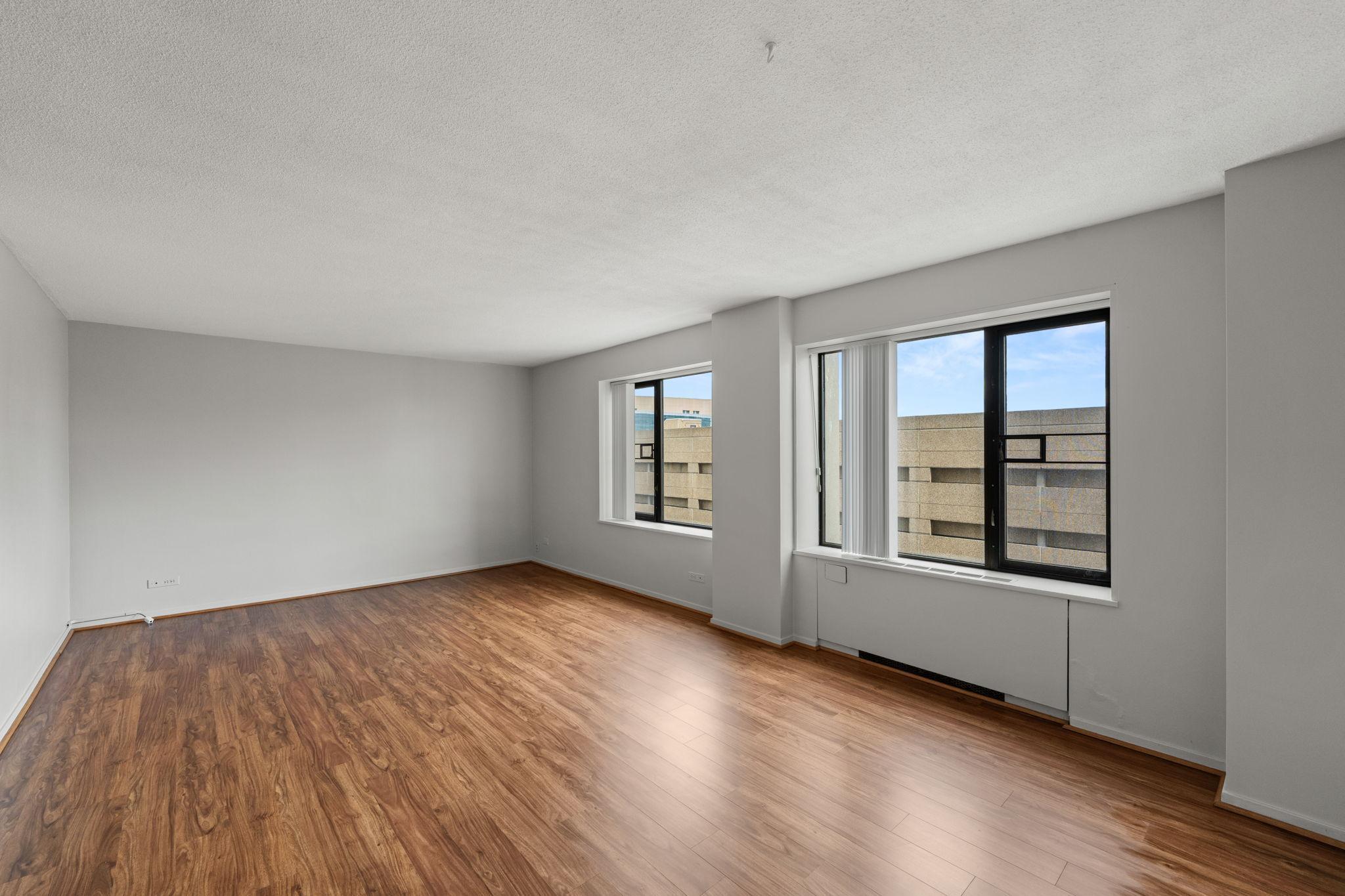 19 S 1st Street Unit: B904