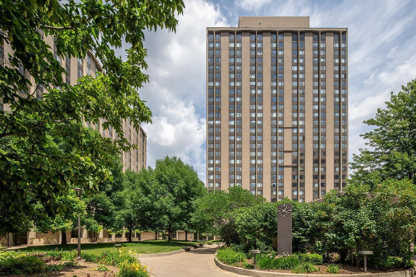 19 S 1st Street Unit: B904