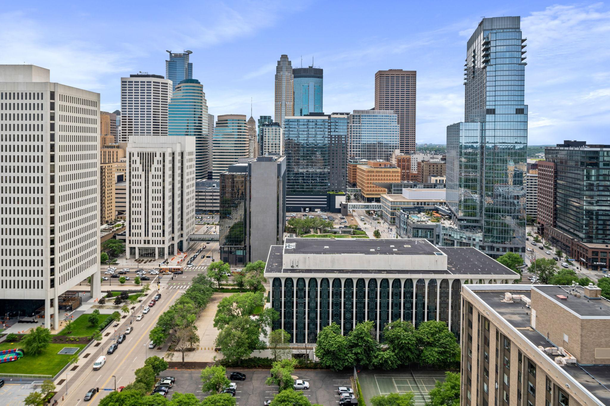 19 S 1st Street Unit: B904