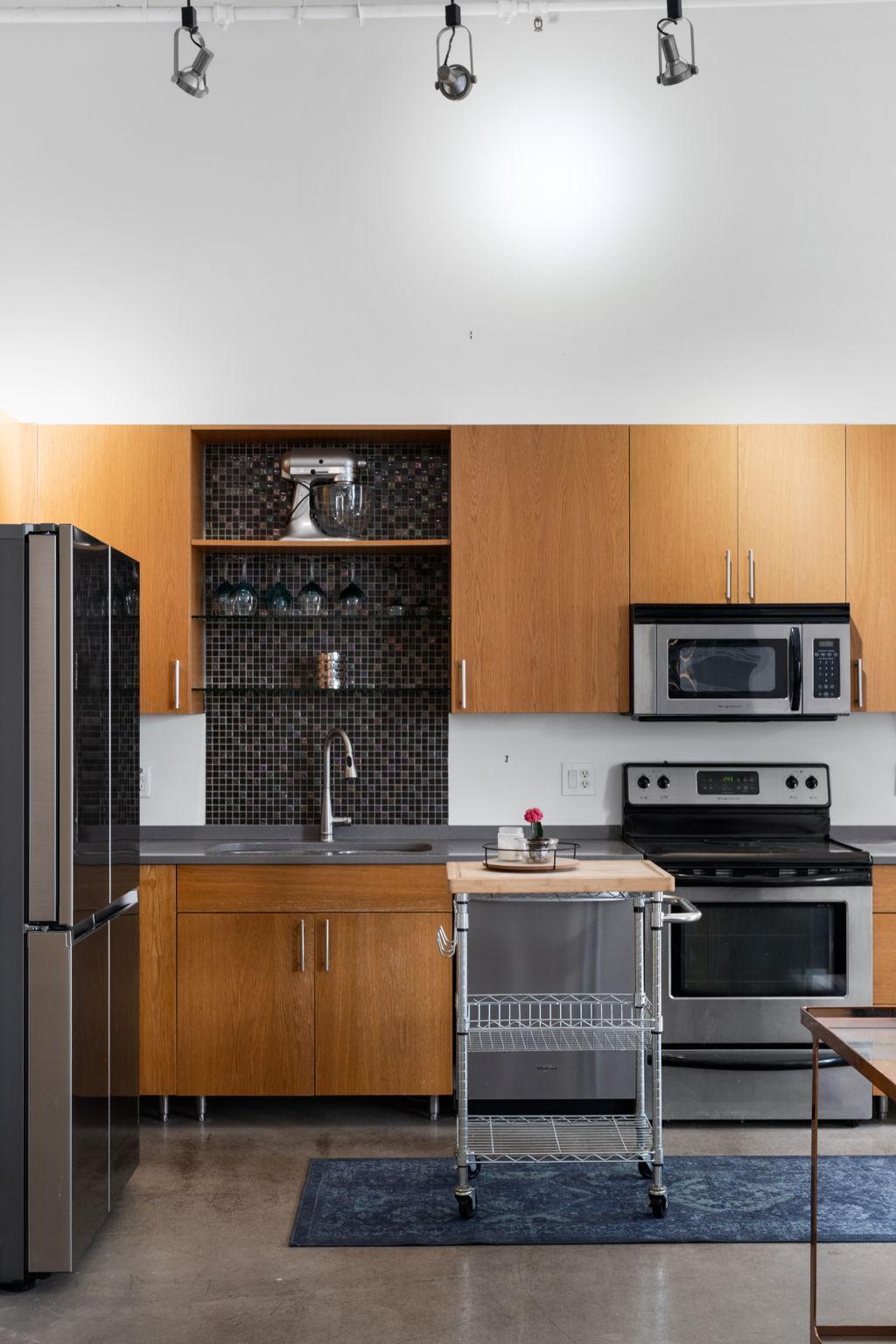 718 Washington Avenue N Unit: 602