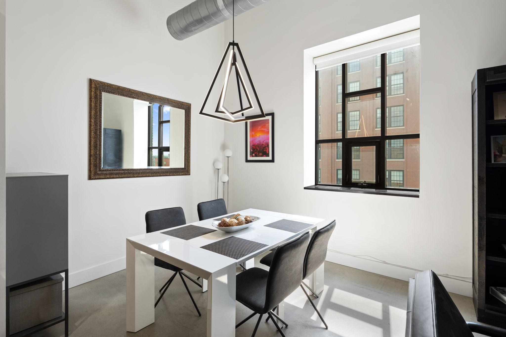 718 Washington Avenue N Unit: 602