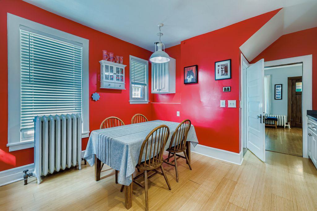 2632 Dupont Avenue S