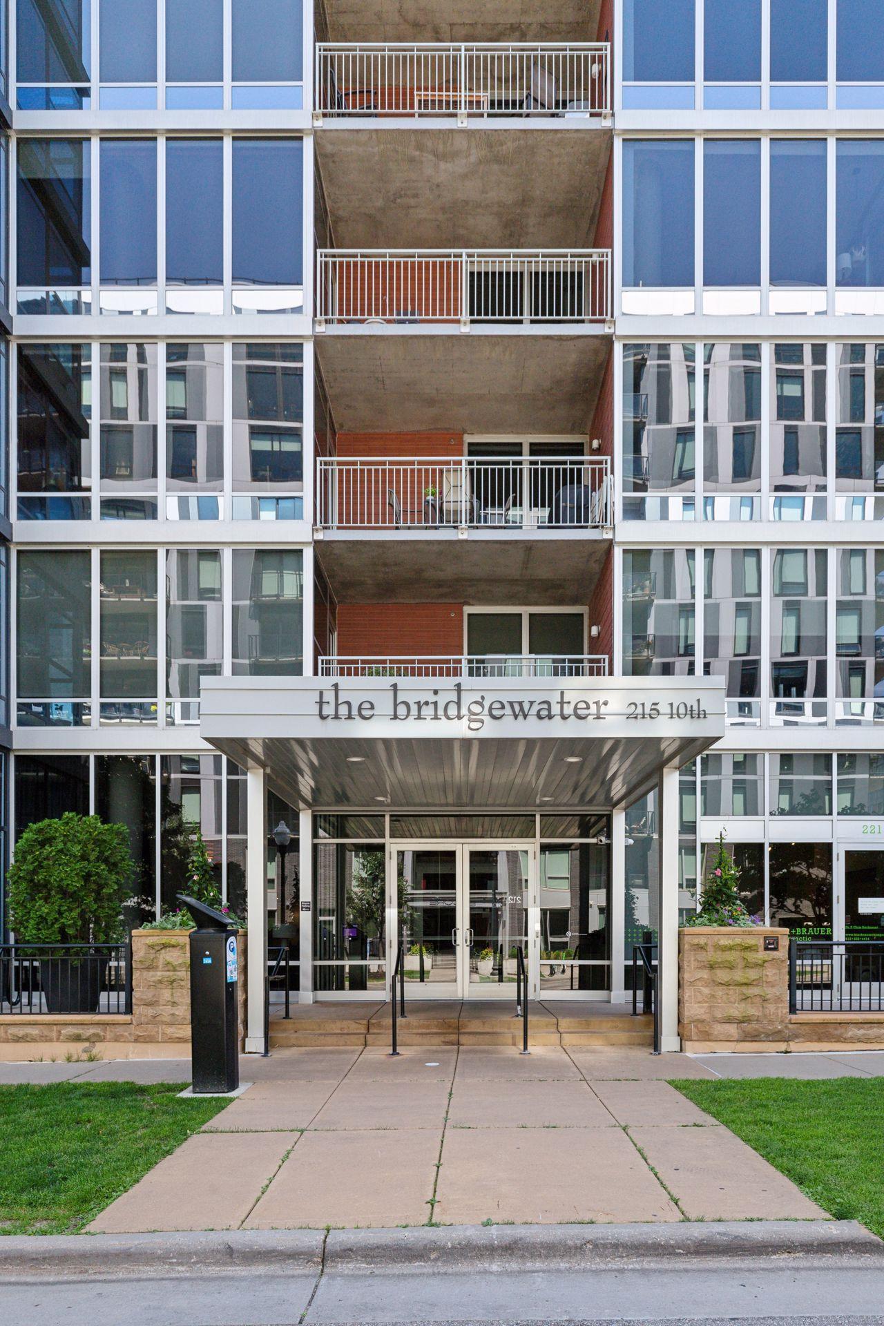 215 10th Avenue S Unit: 731