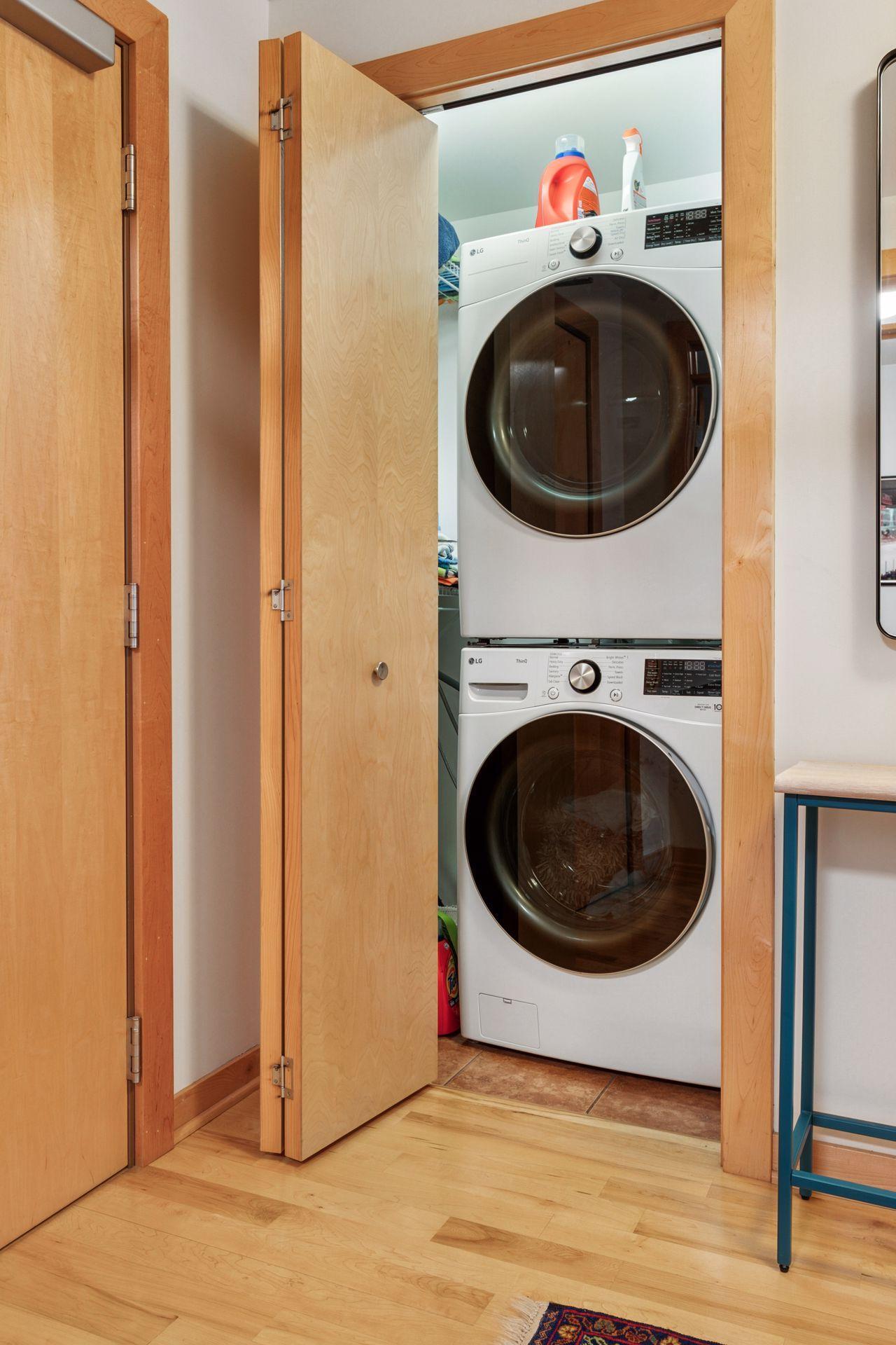 215 10th Avenue S Unit: 731