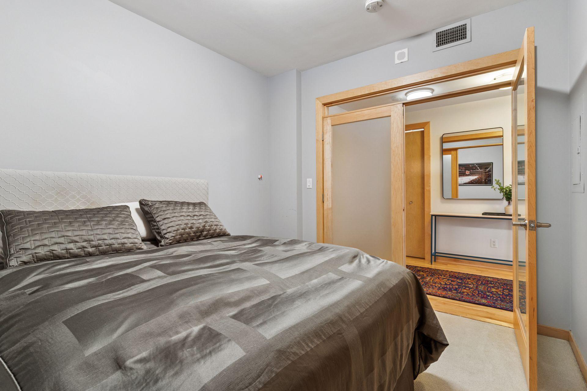 215 10th Avenue S Unit: 731