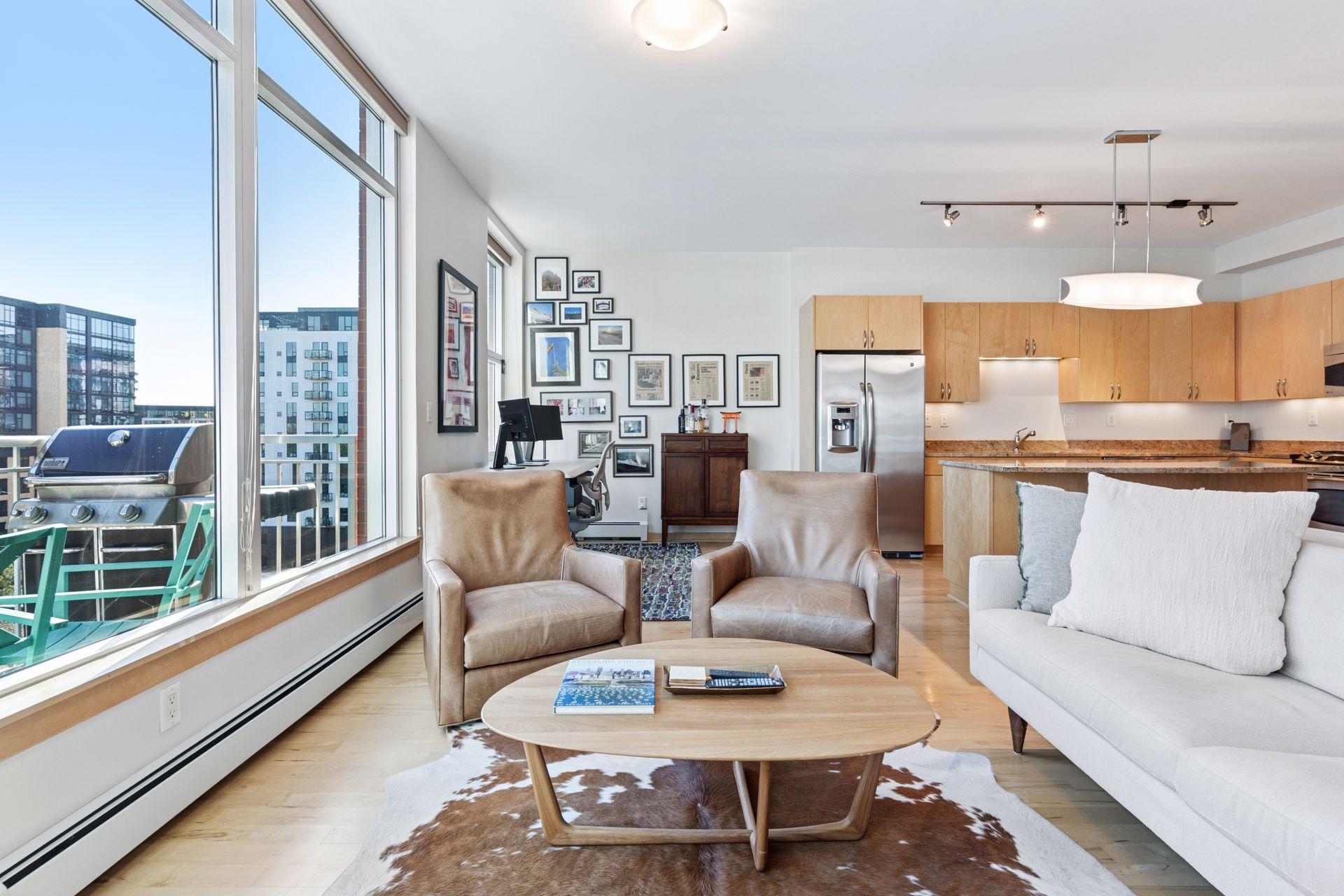 215 10th Avenue S Unit: 731