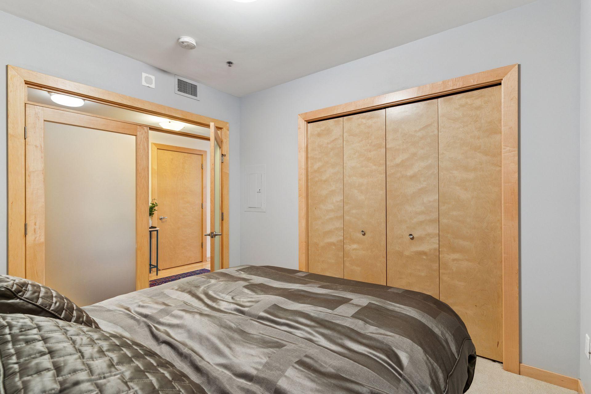 215 10th Avenue S Unit: 731