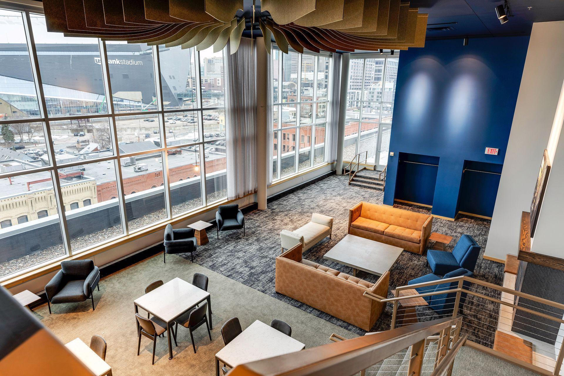 215 10th Avenue S Unit: 731