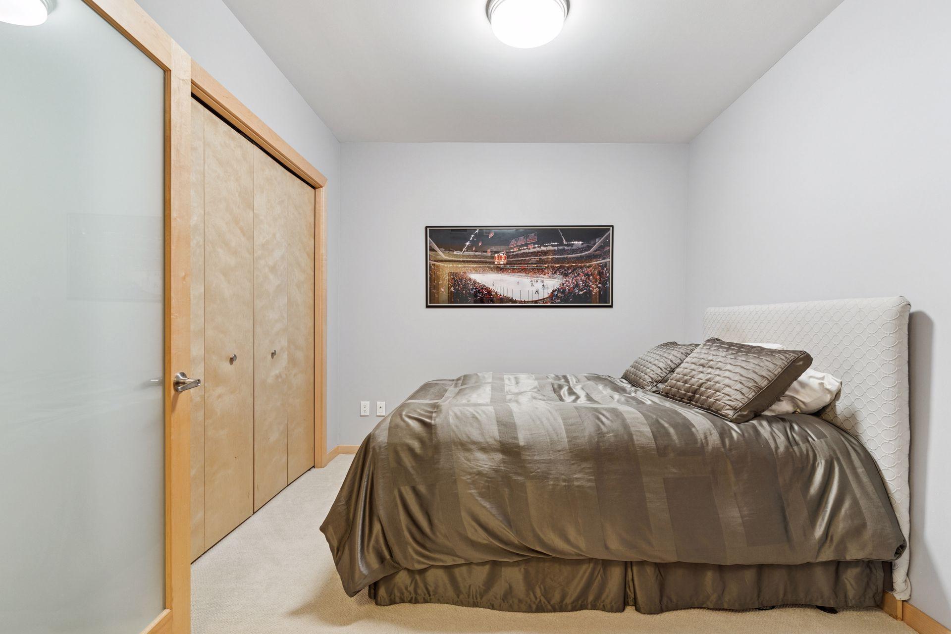 215 10th Avenue S Unit: 731