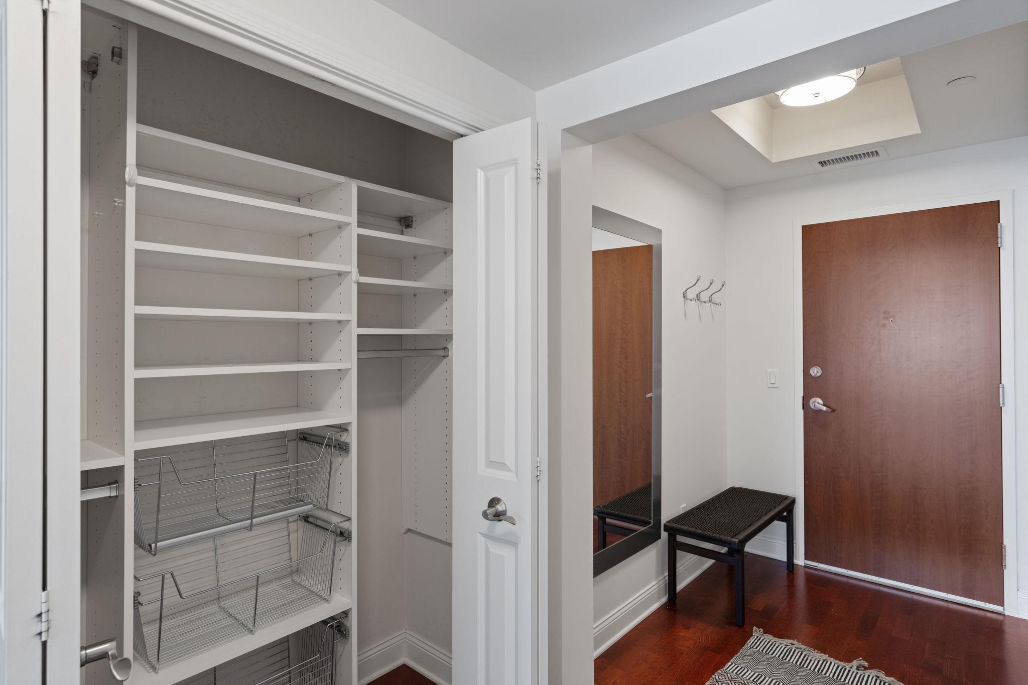 100 3rd Avenue S Unit: 706