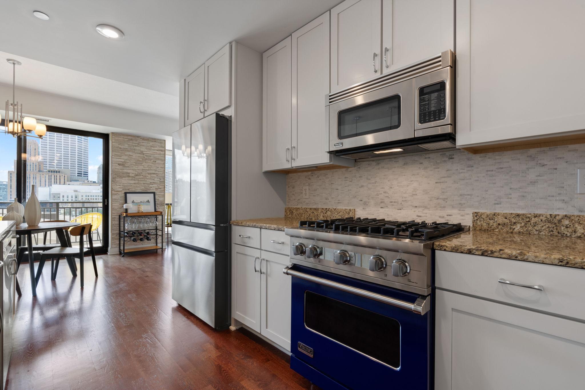 100 3rd Avenue S Unit: 706