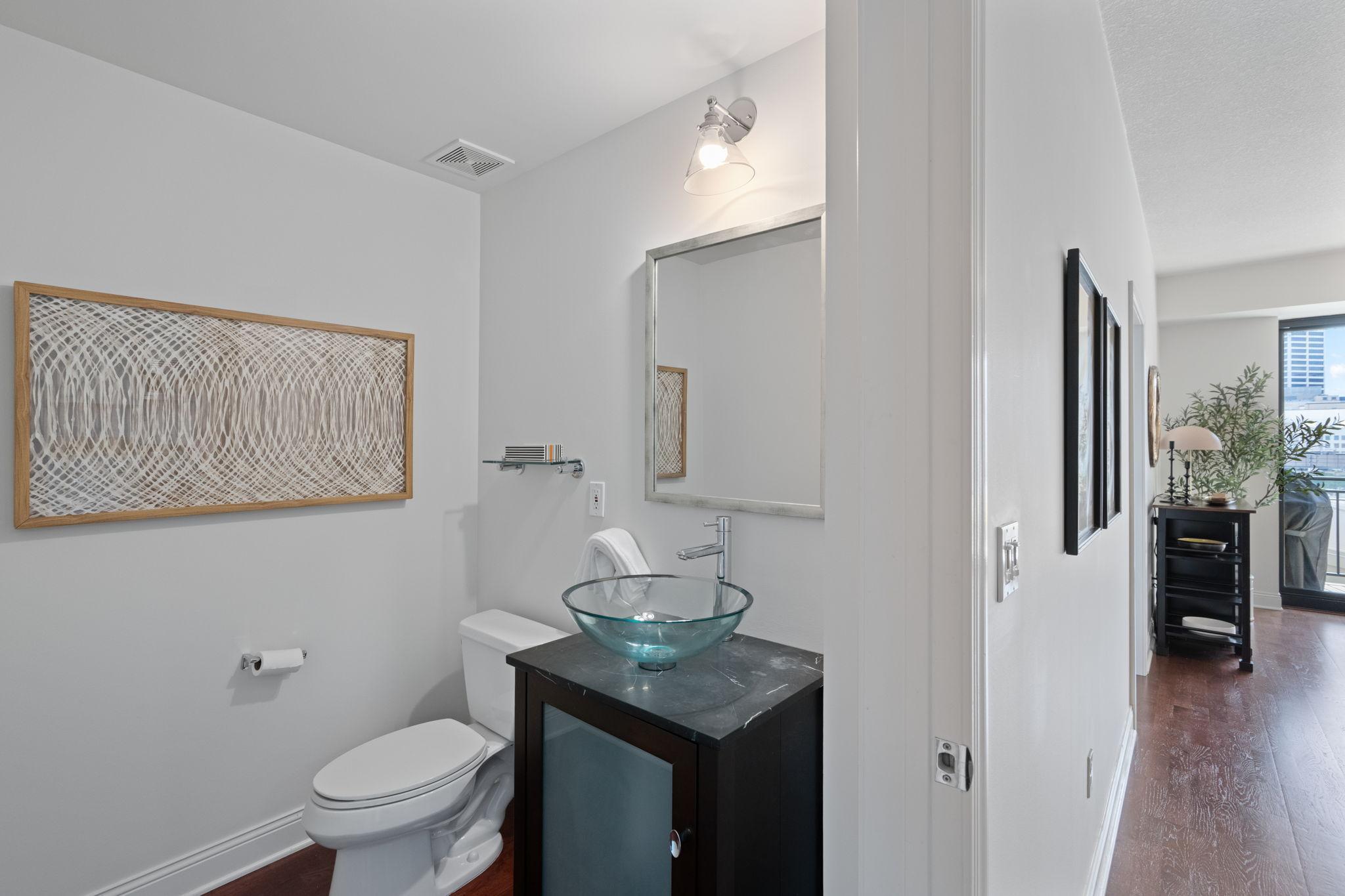 100 3rd Avenue S Unit: 706