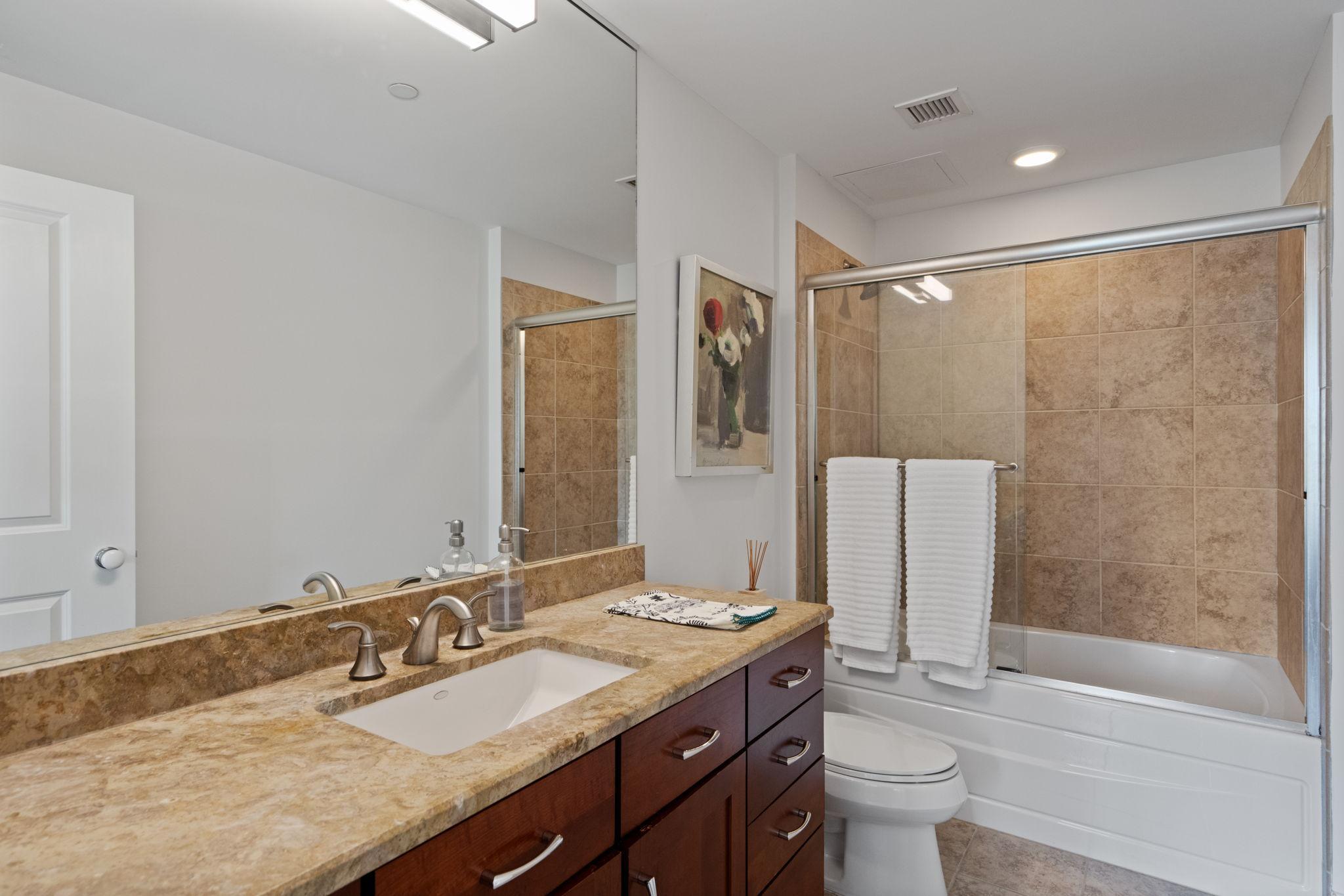 100 3rd Avenue S Unit: 706