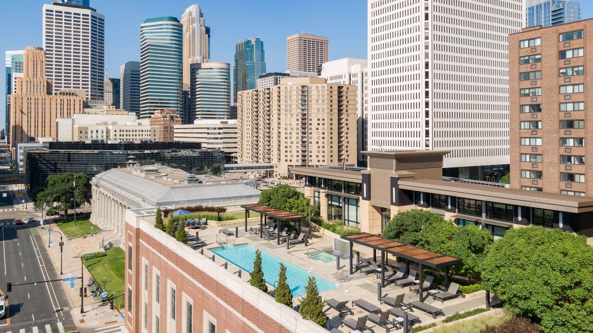 100 3rd Avenue S Unit: 706